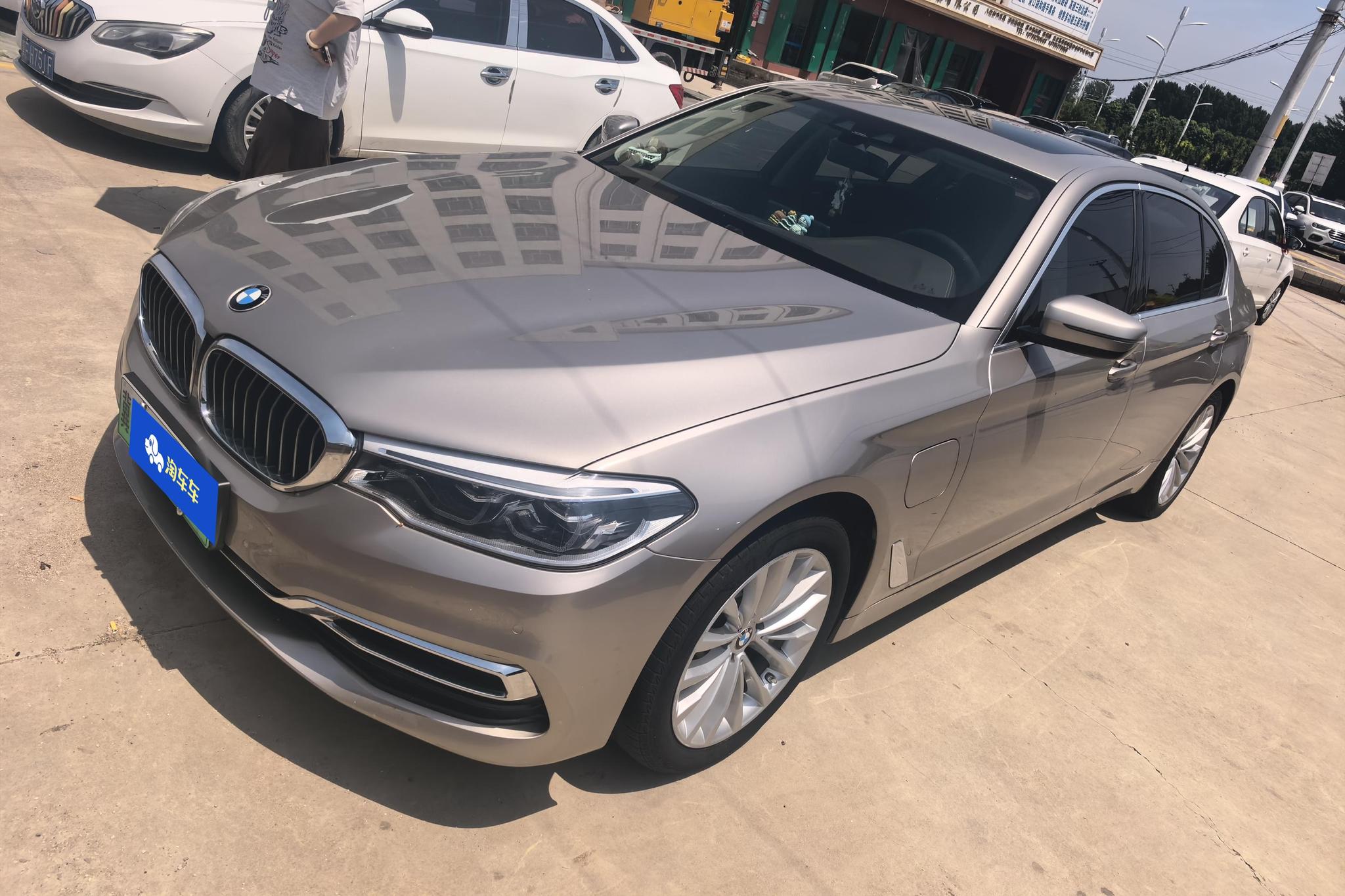 BMW 5 серииPHEV 5 PHEV 2020 530Le Luxury