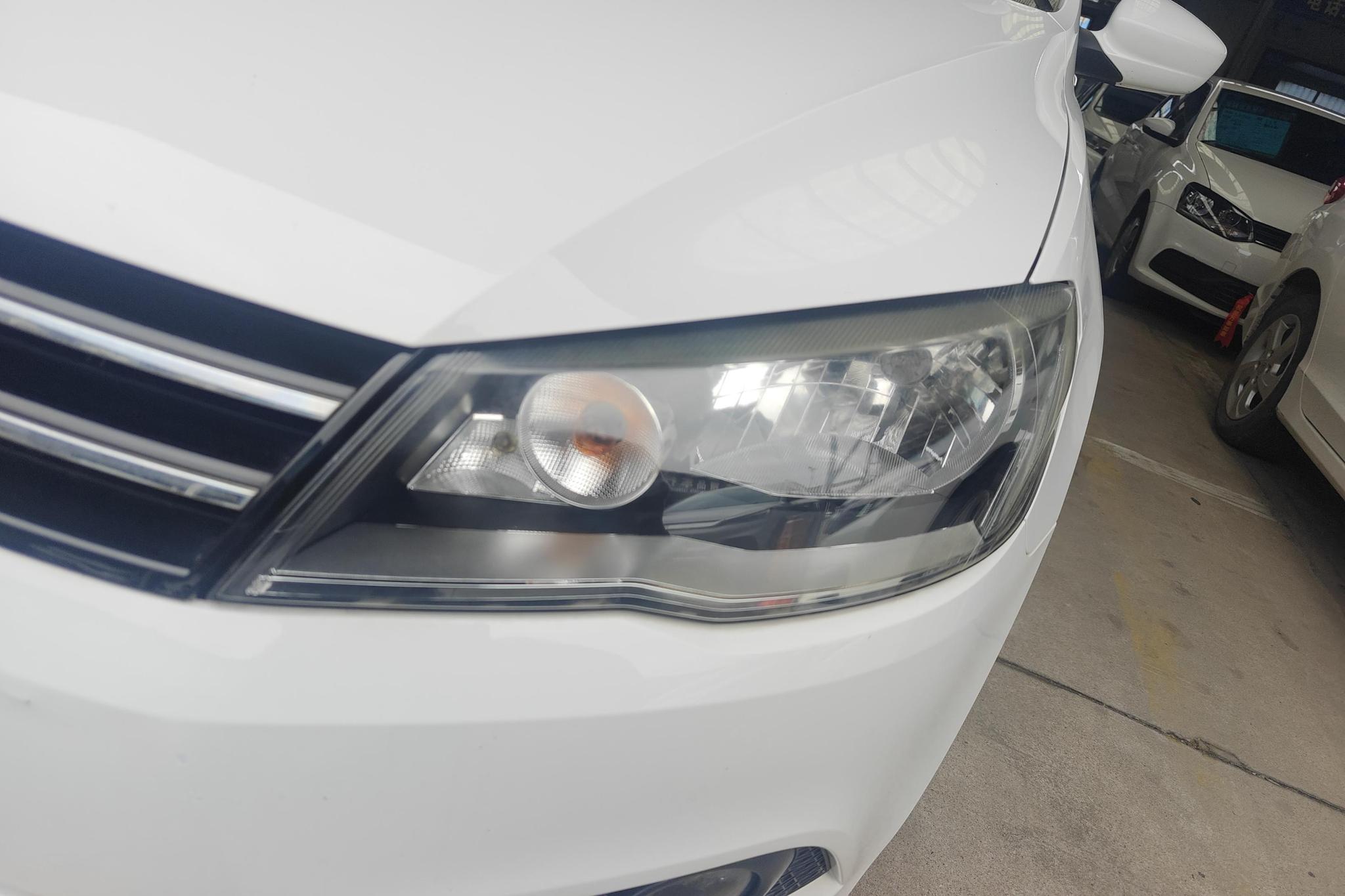 Volkswagen Jetta 2015 1.4L MT Comfort