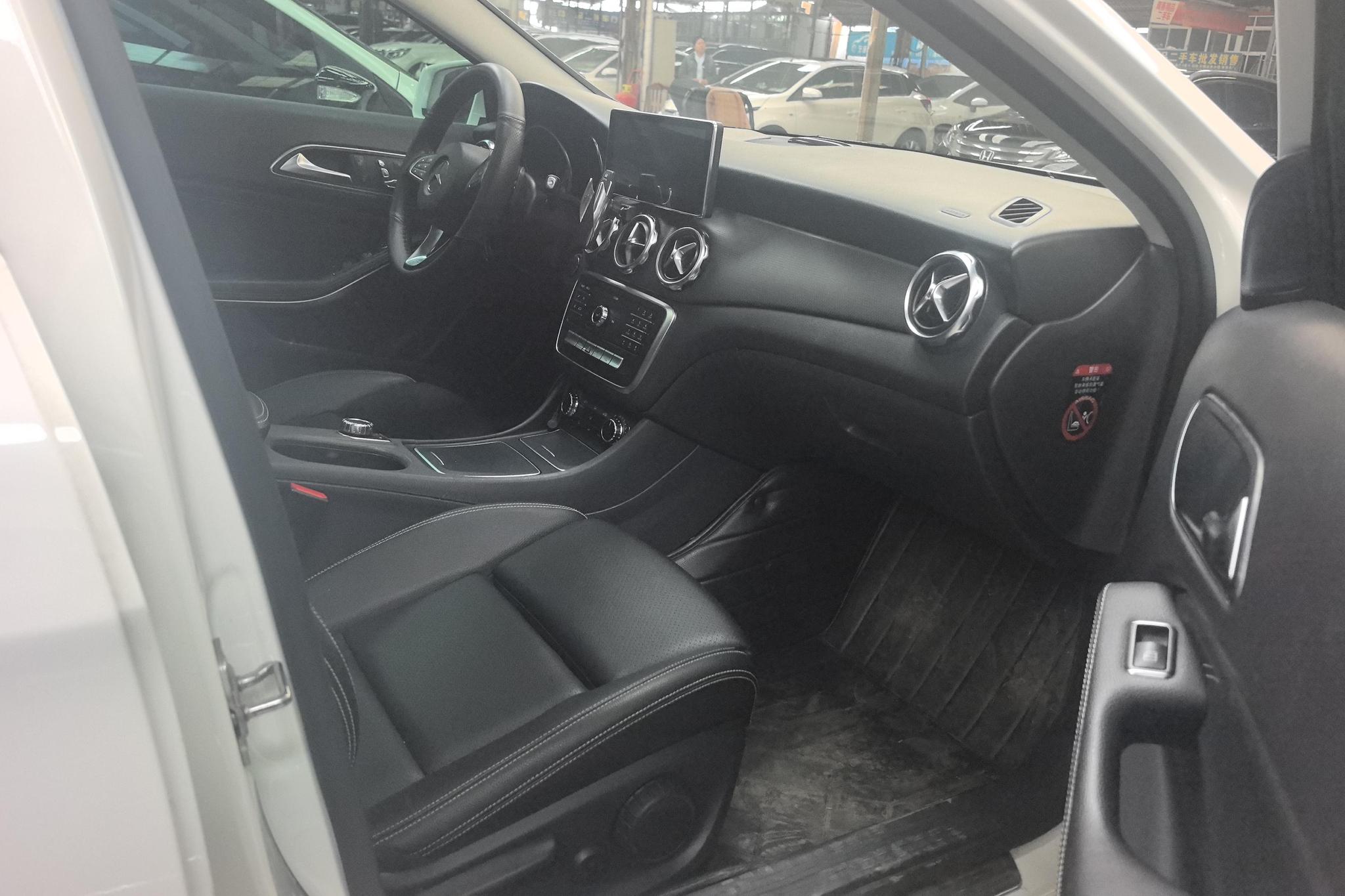 Mercedes-Benz GLA 2018 GLA 200