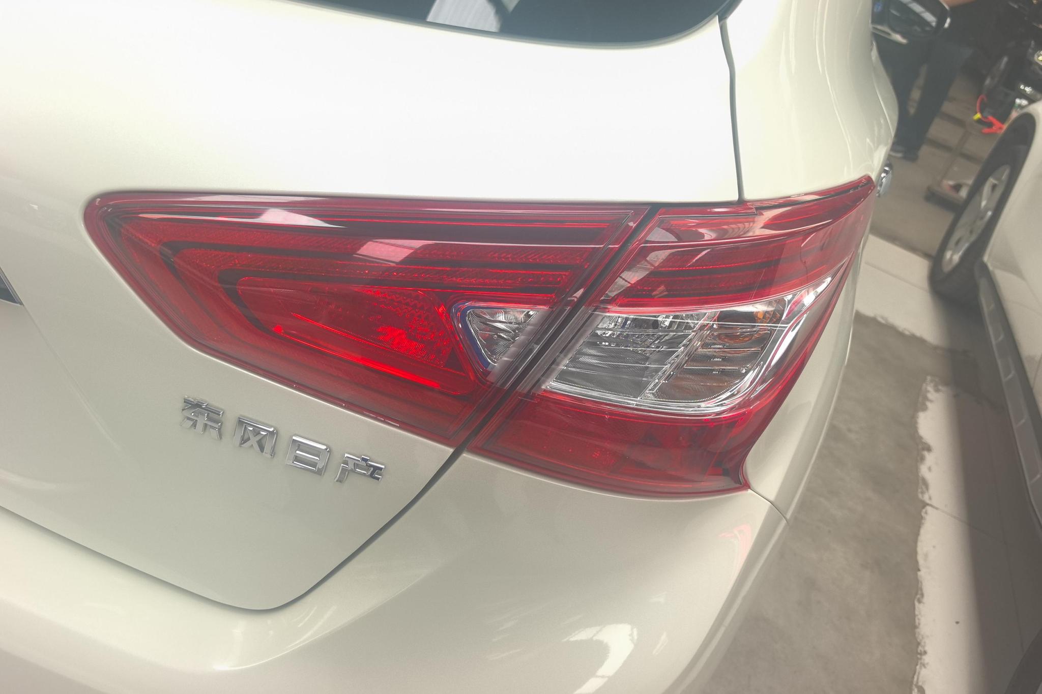 Nissan TIIDA id 4437686 из Китая 7