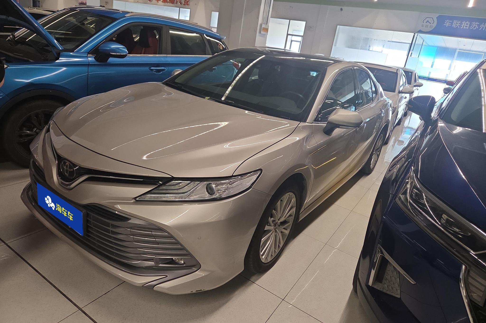 Toyota Camry 2020 Шампань из Китая, фото 4