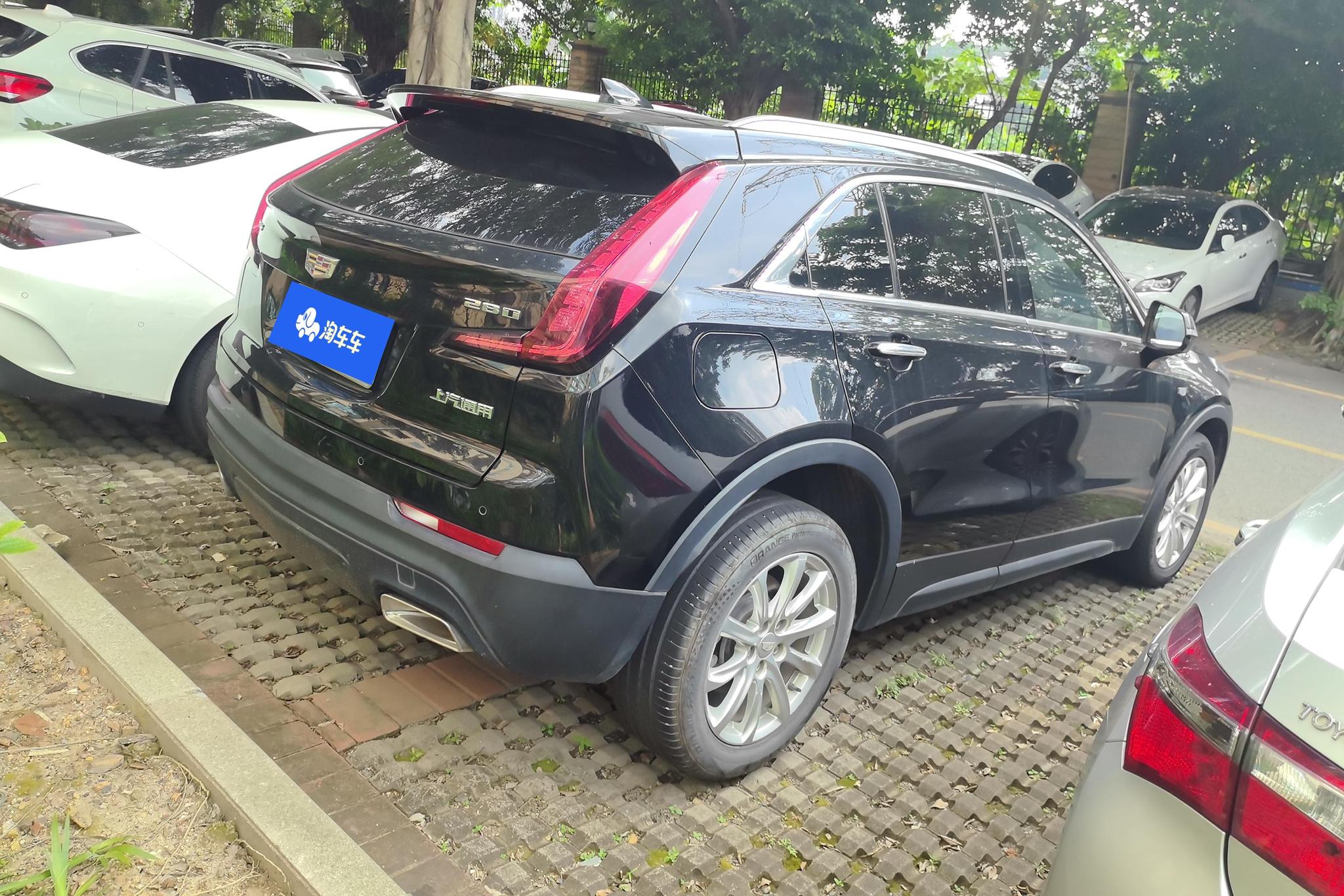 Cadillac XT4 2021 28T