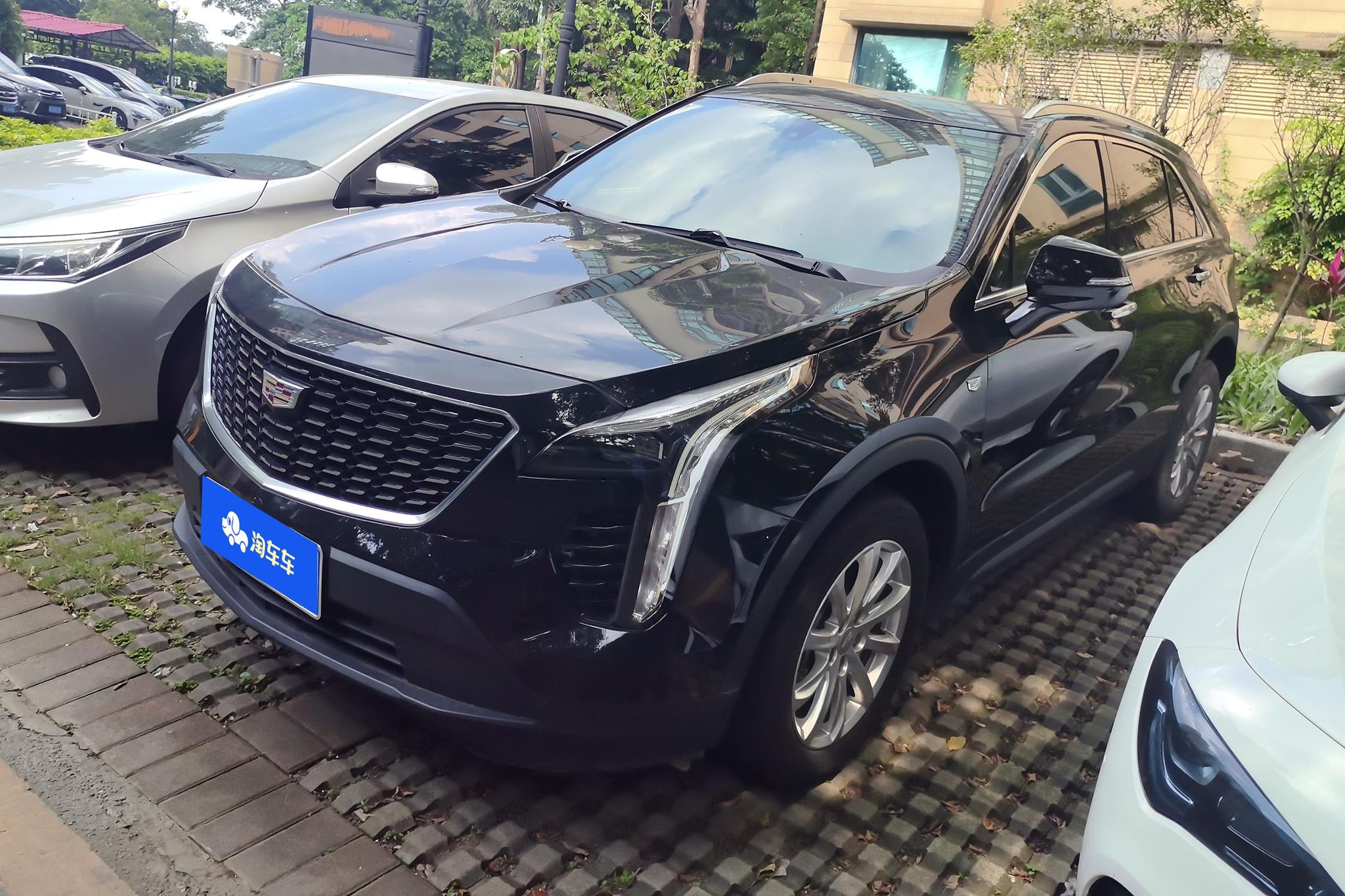 Cadillac XT4
