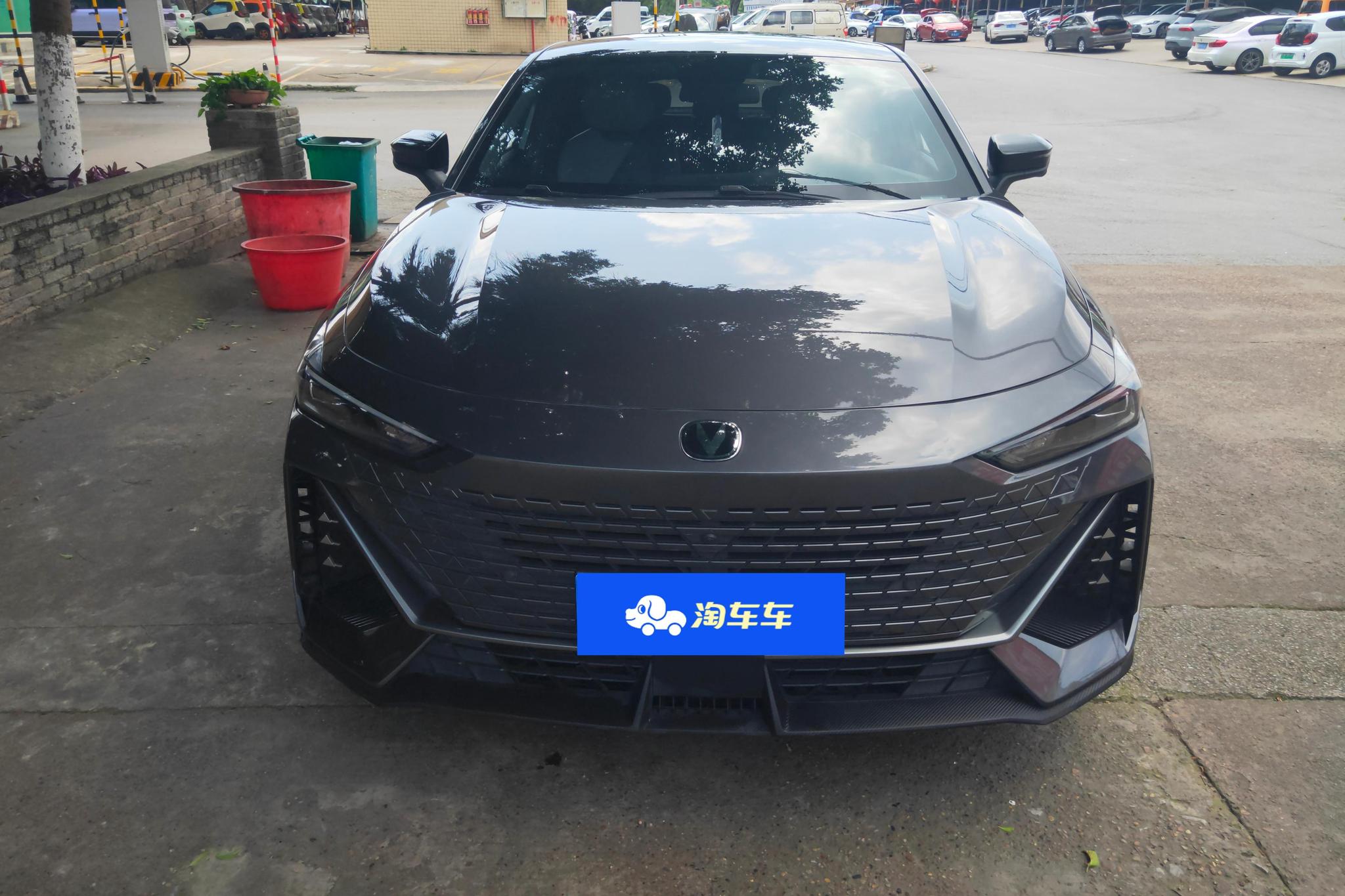 Changan UNI-V 2022 1.5T Luxury