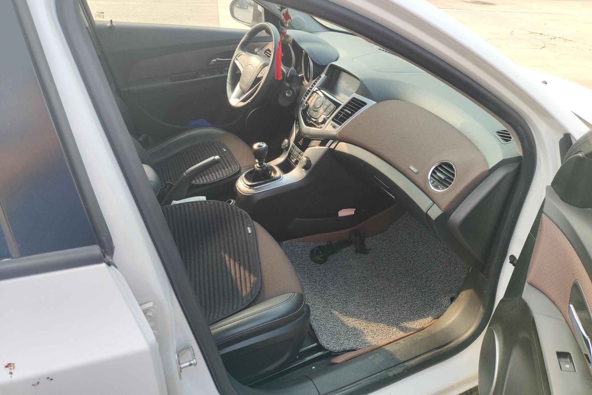 Chevrolet Cruze 2015 1.6L MT Comfort