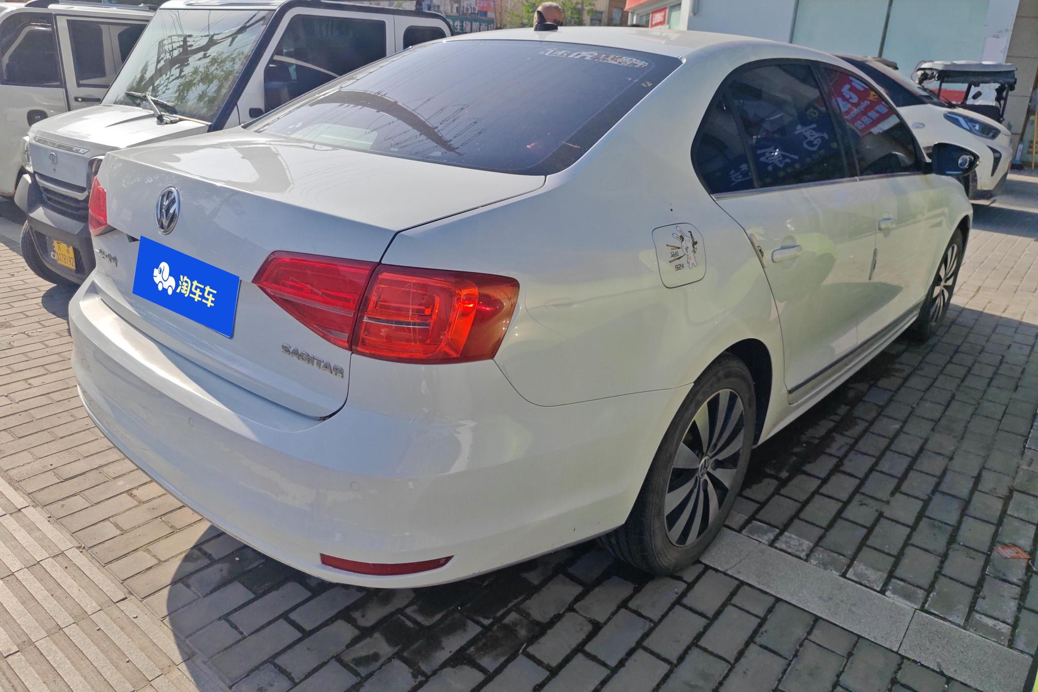 Volkswagen Sagitar 2018 1.6L AT Comfort