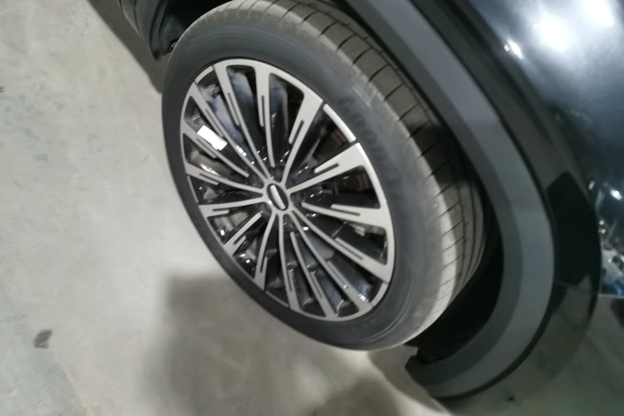 Geely Monjaro L 2024 1.5T