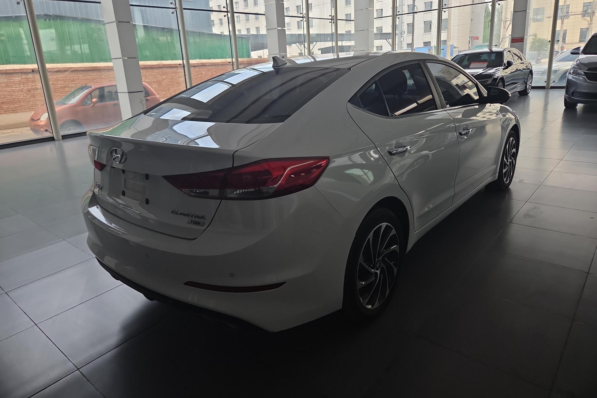 Hyundai Elantra 2019 1.4T DCT