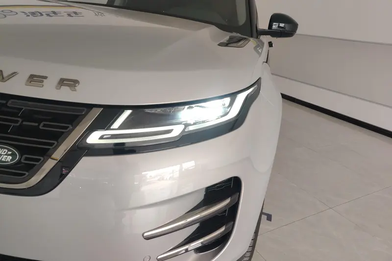 Land Rover Range Rover Evoque — фото 4