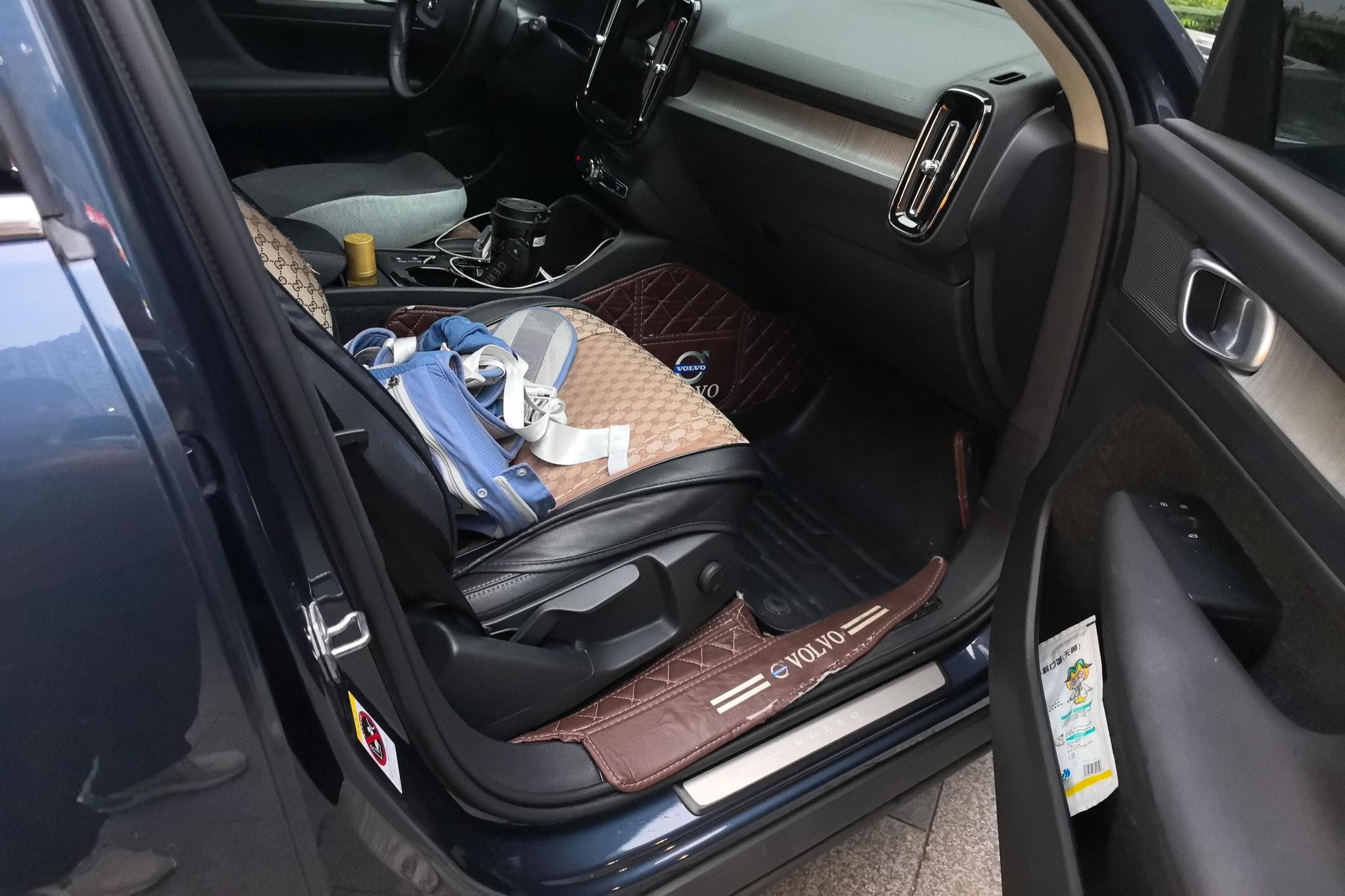 Volvo XC40 2021 T4 Luxury