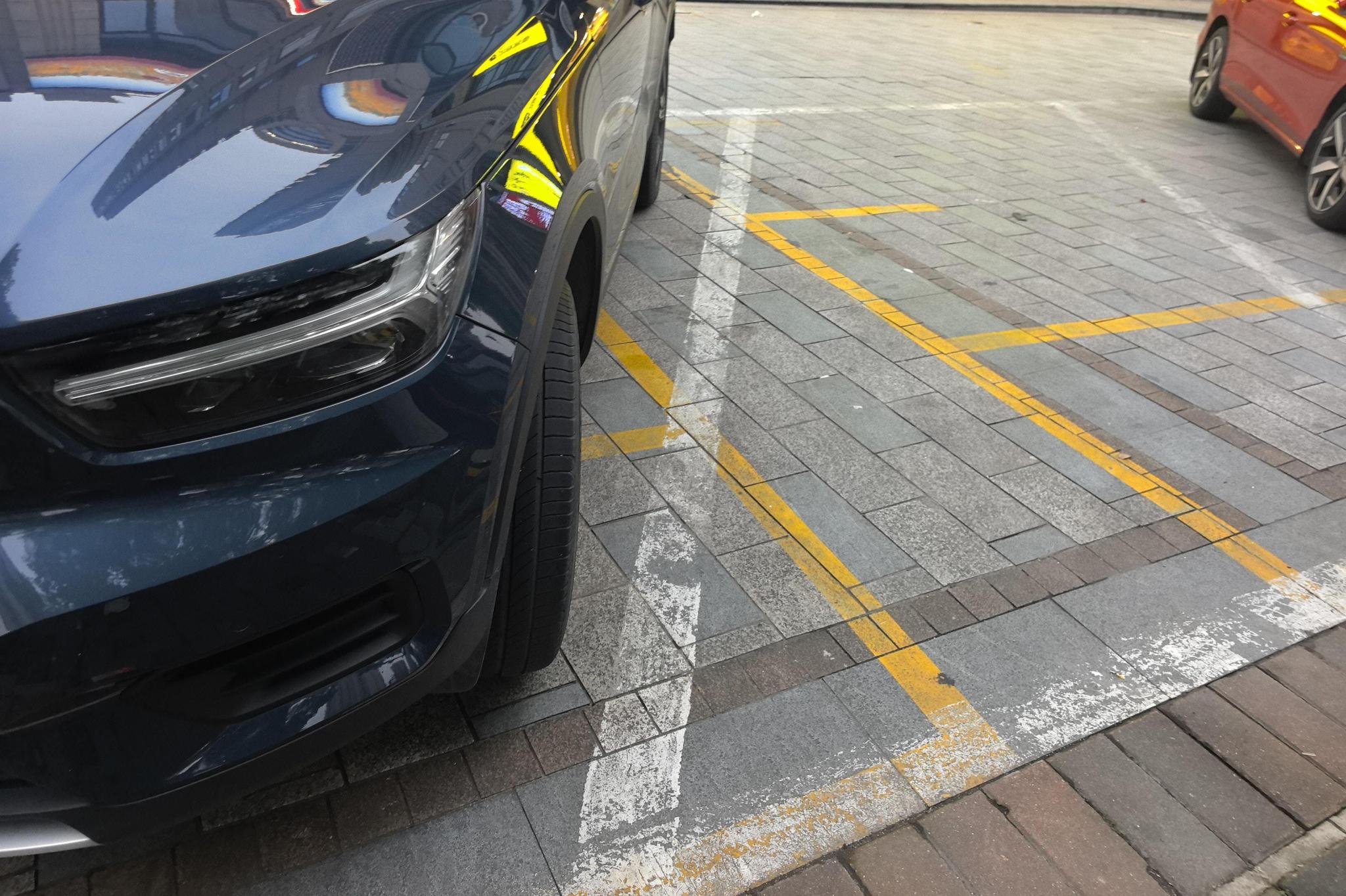 Volvo XC40 2021 T4 Luxury