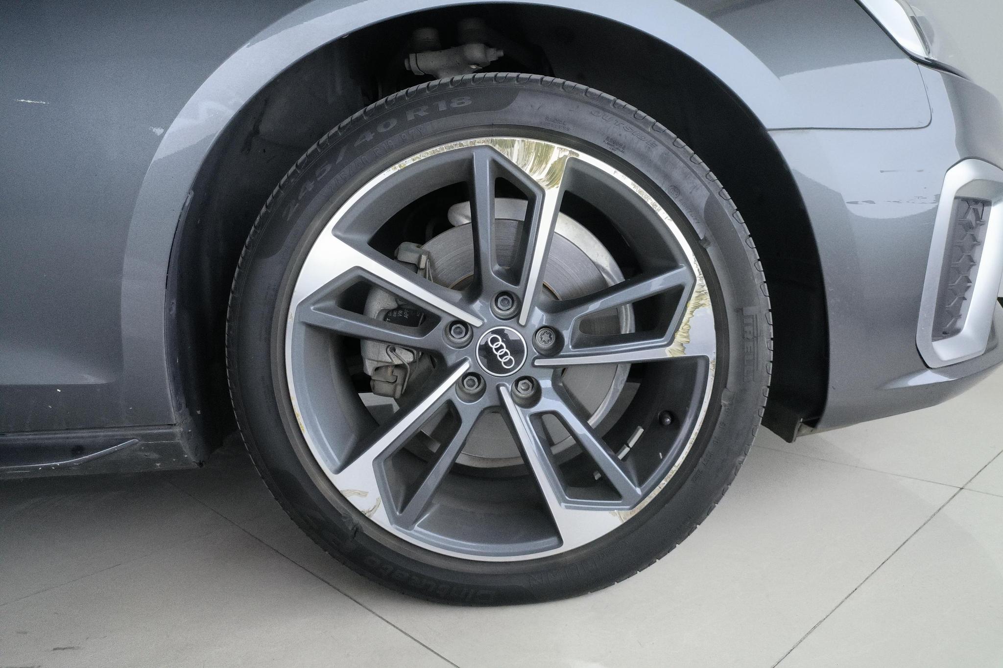Audi A4L 2022 40 TFSI Fashion