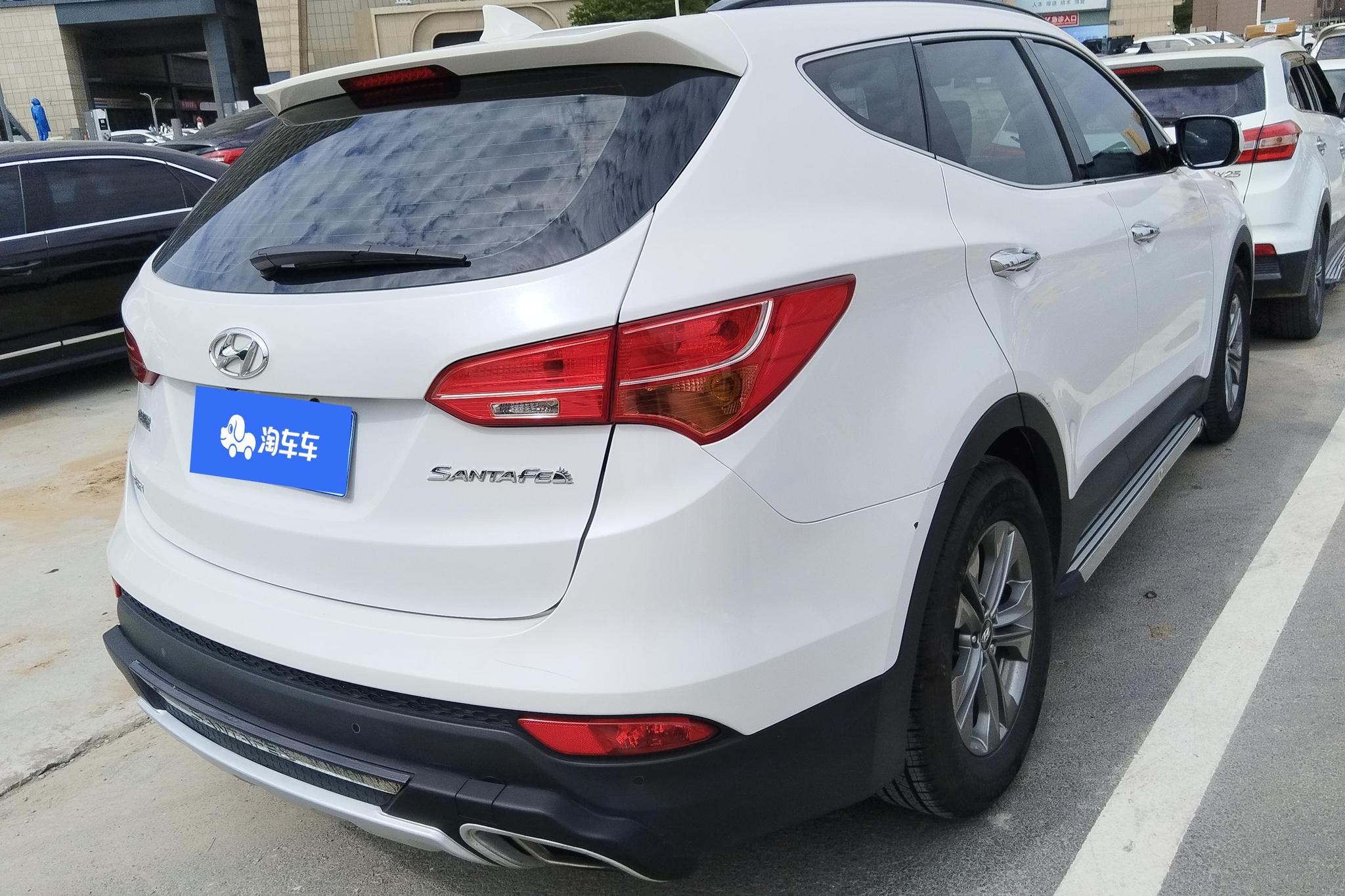 Hyundai Santa Fe 2015 2.0T AT 5 мест