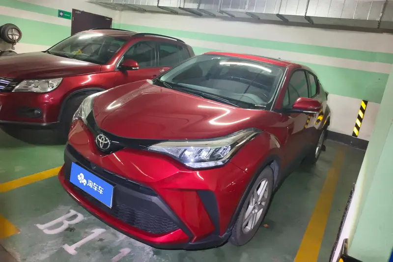 Toyota C-HR 2.0 L Comfort — фото 1