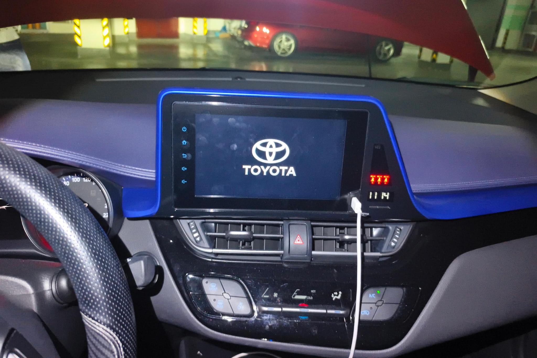 Toyota C-HR id 4437749 из Китая 7