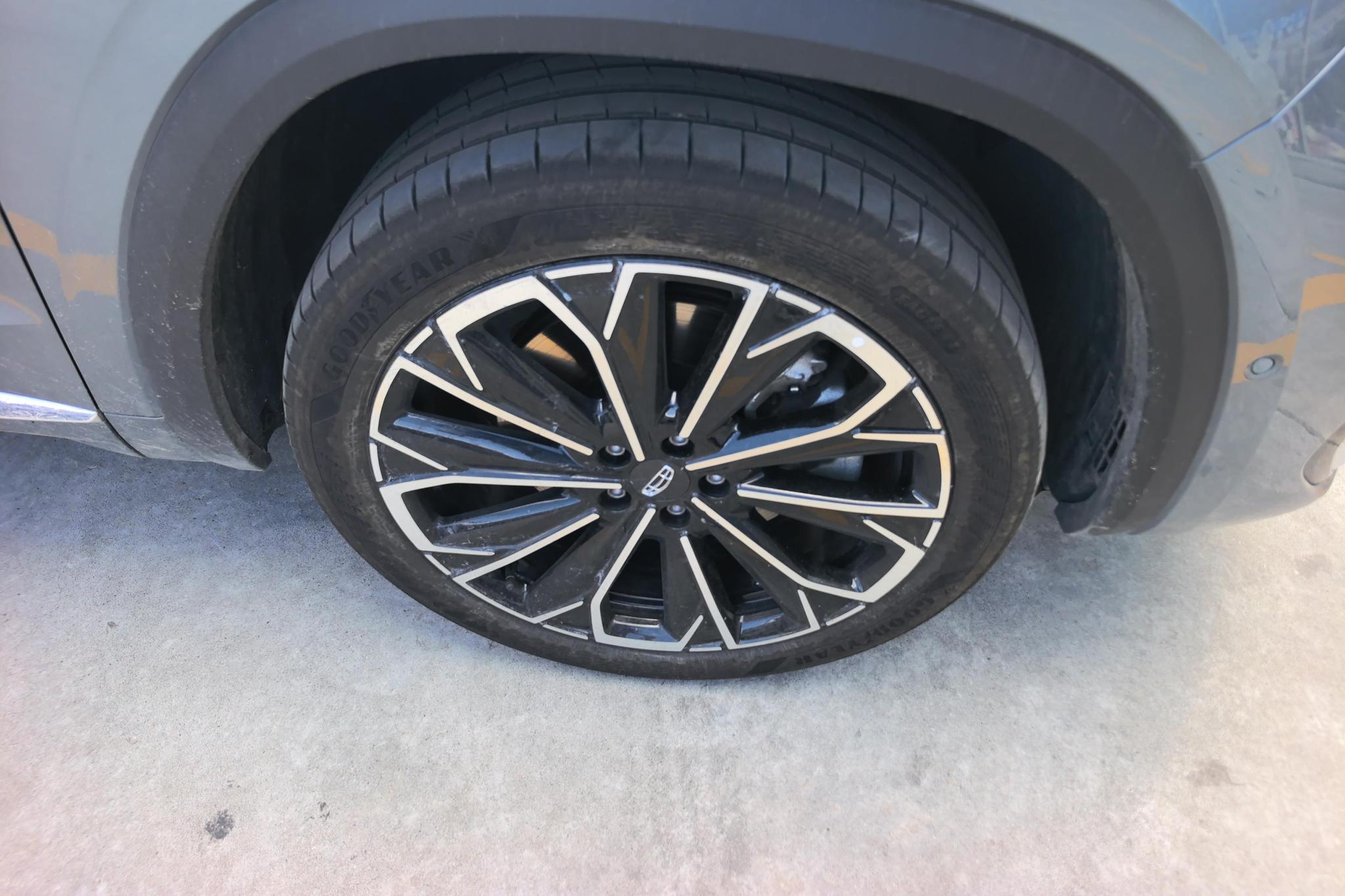 Geely Monjaro L 2026 2.0TD AT