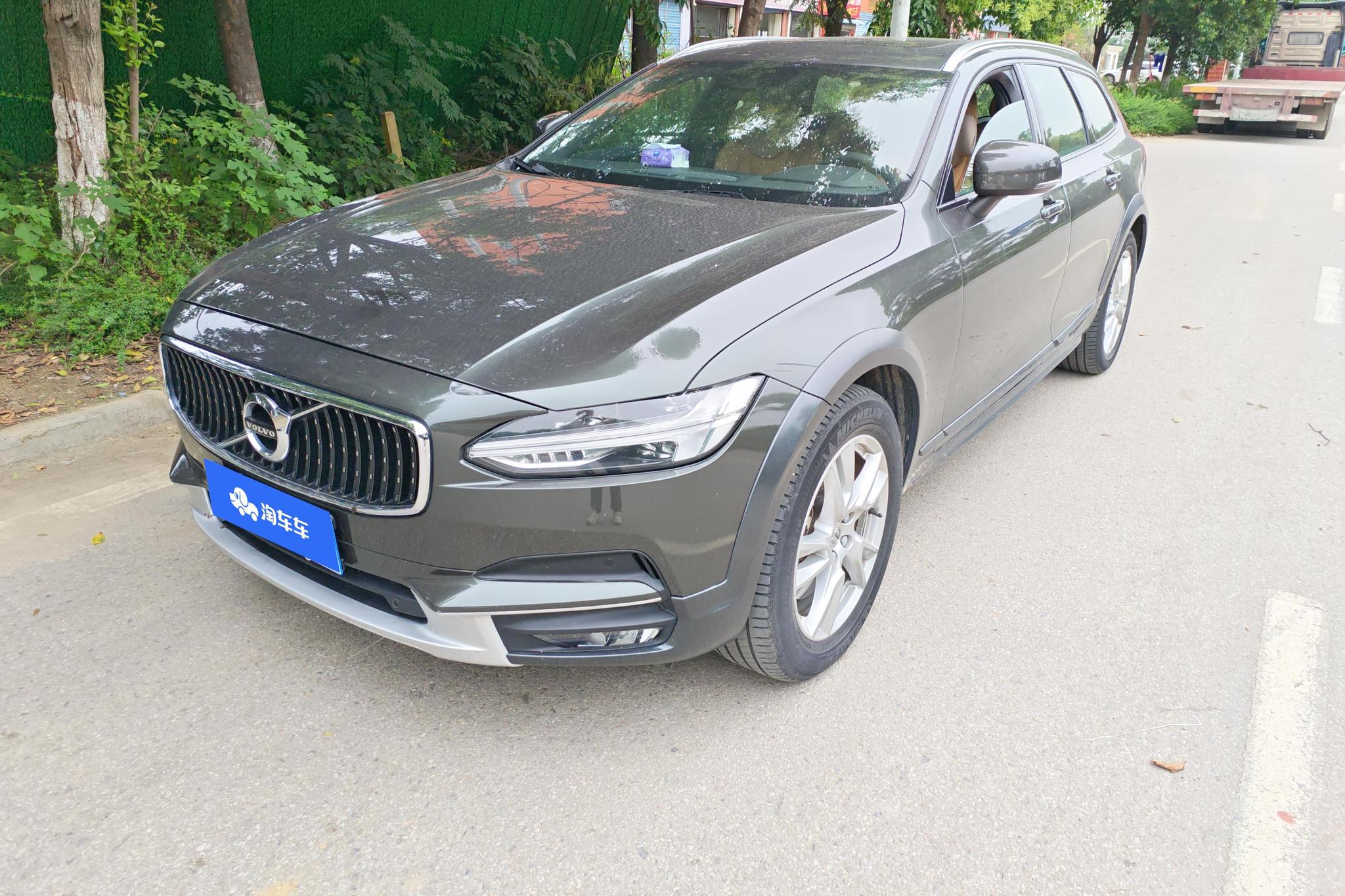 Volvo V90