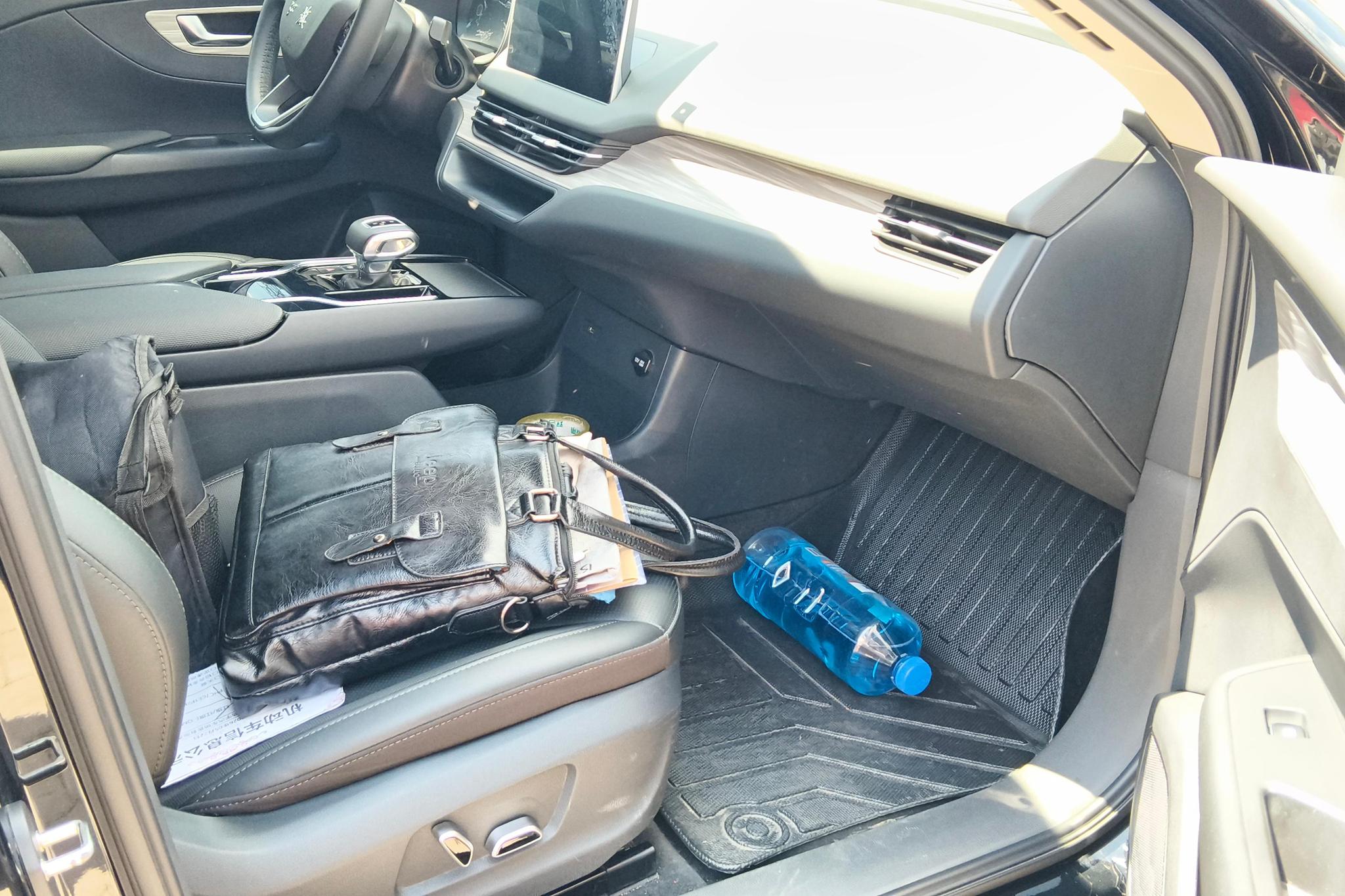 Hongqi E-QM5 2023 620KM PLUS