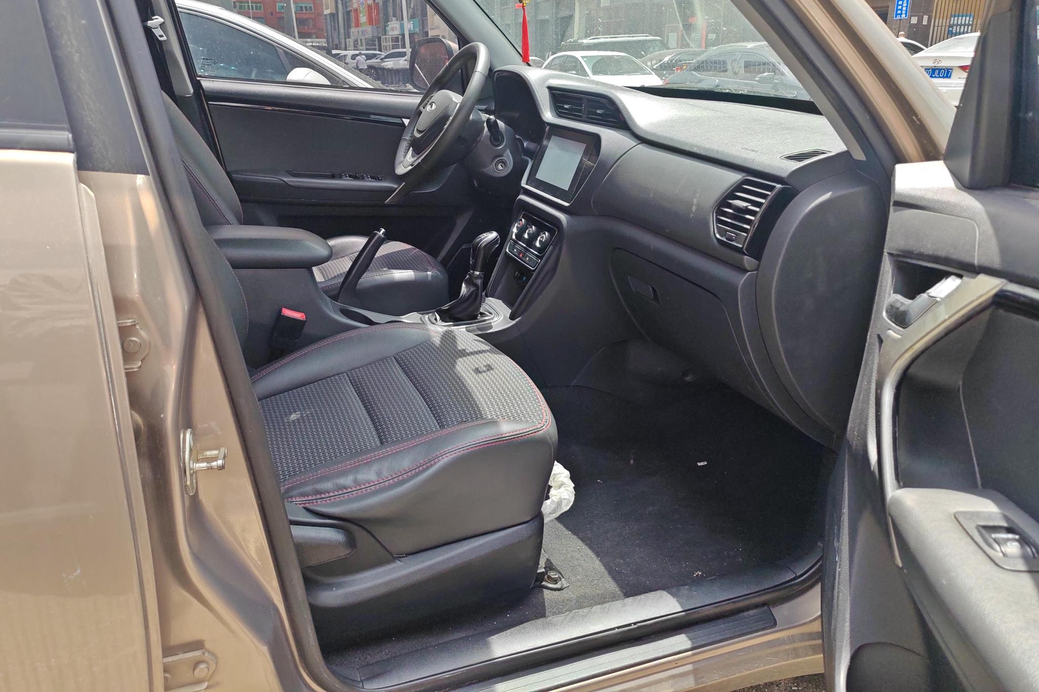 Chery Tiggo 3 3 2016 1.6L MT