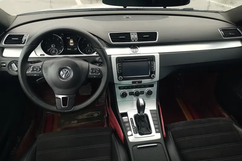 Volkswagen CC — фото 6
