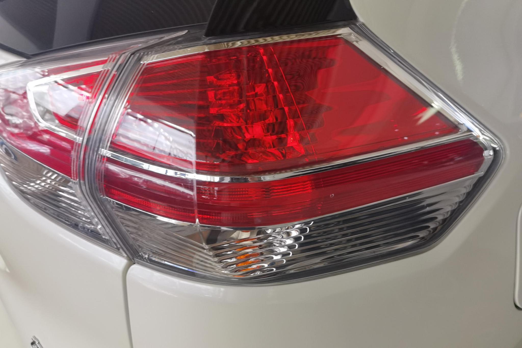 Nissan X-Trail 2014 2.0L CVT Fashion 2WD