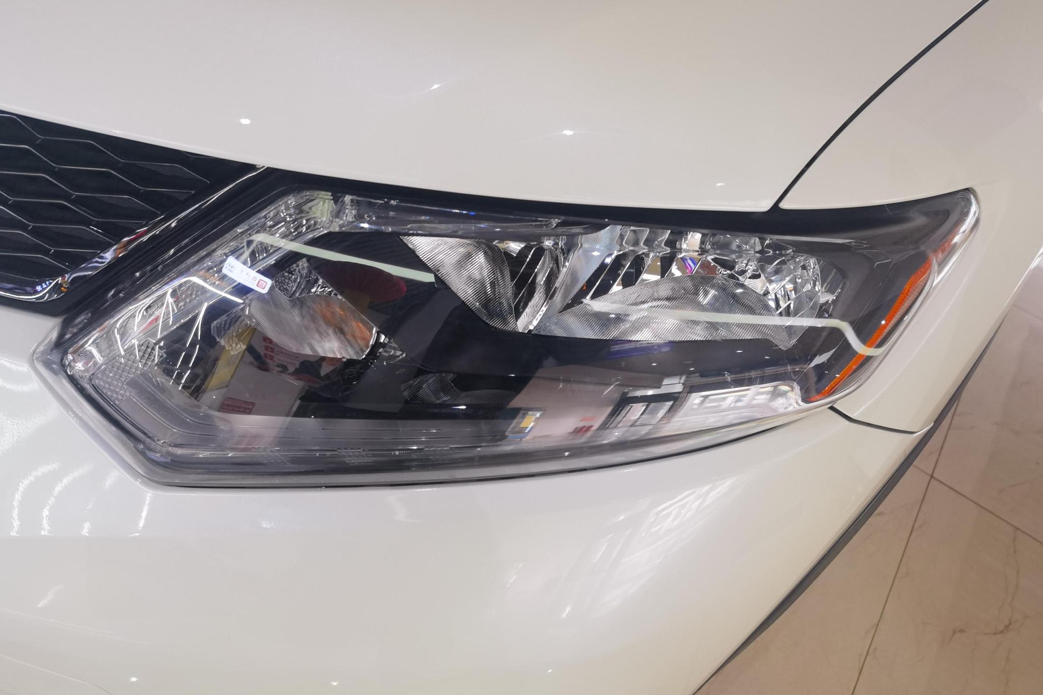 Nissan X-Trail 2014 2.0L CVT Fashion 2WD
