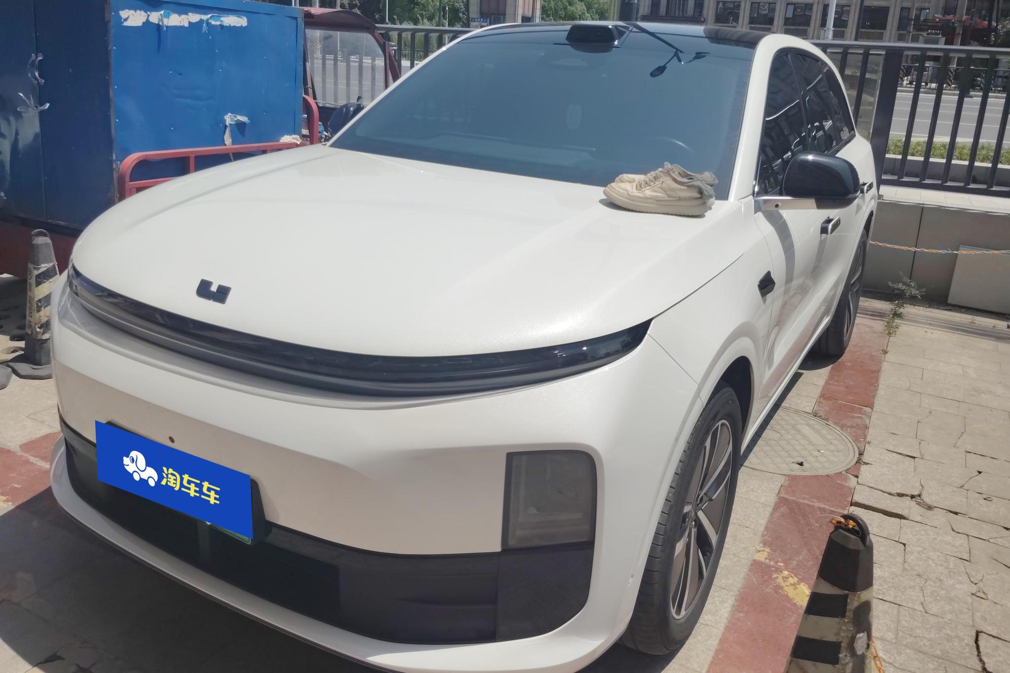 Li Auto L6