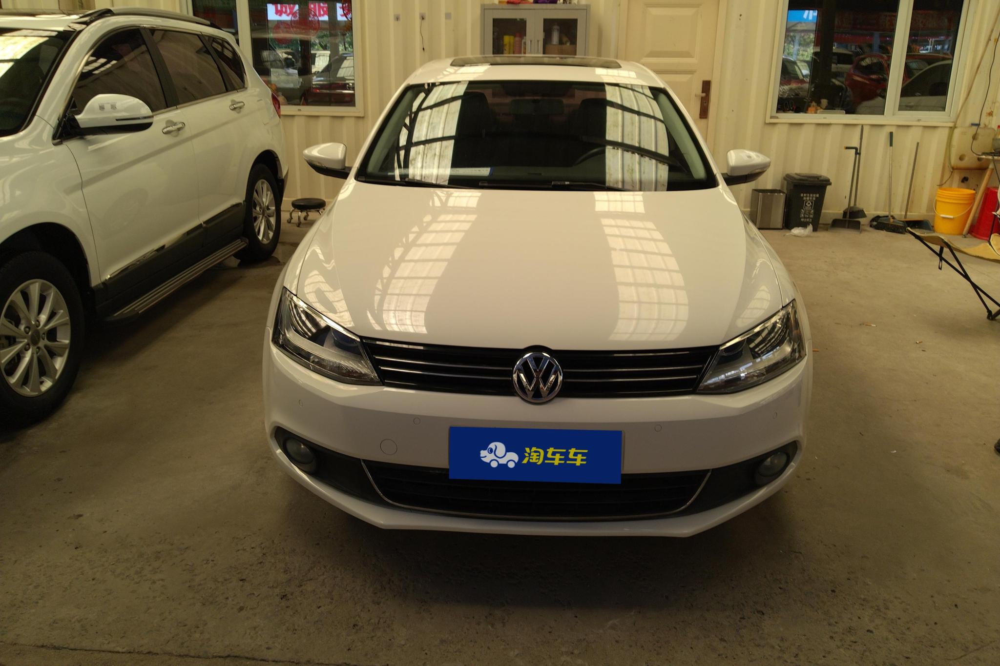 Volkswagen Sagitar 2014 1.4TSI AT Luxury
