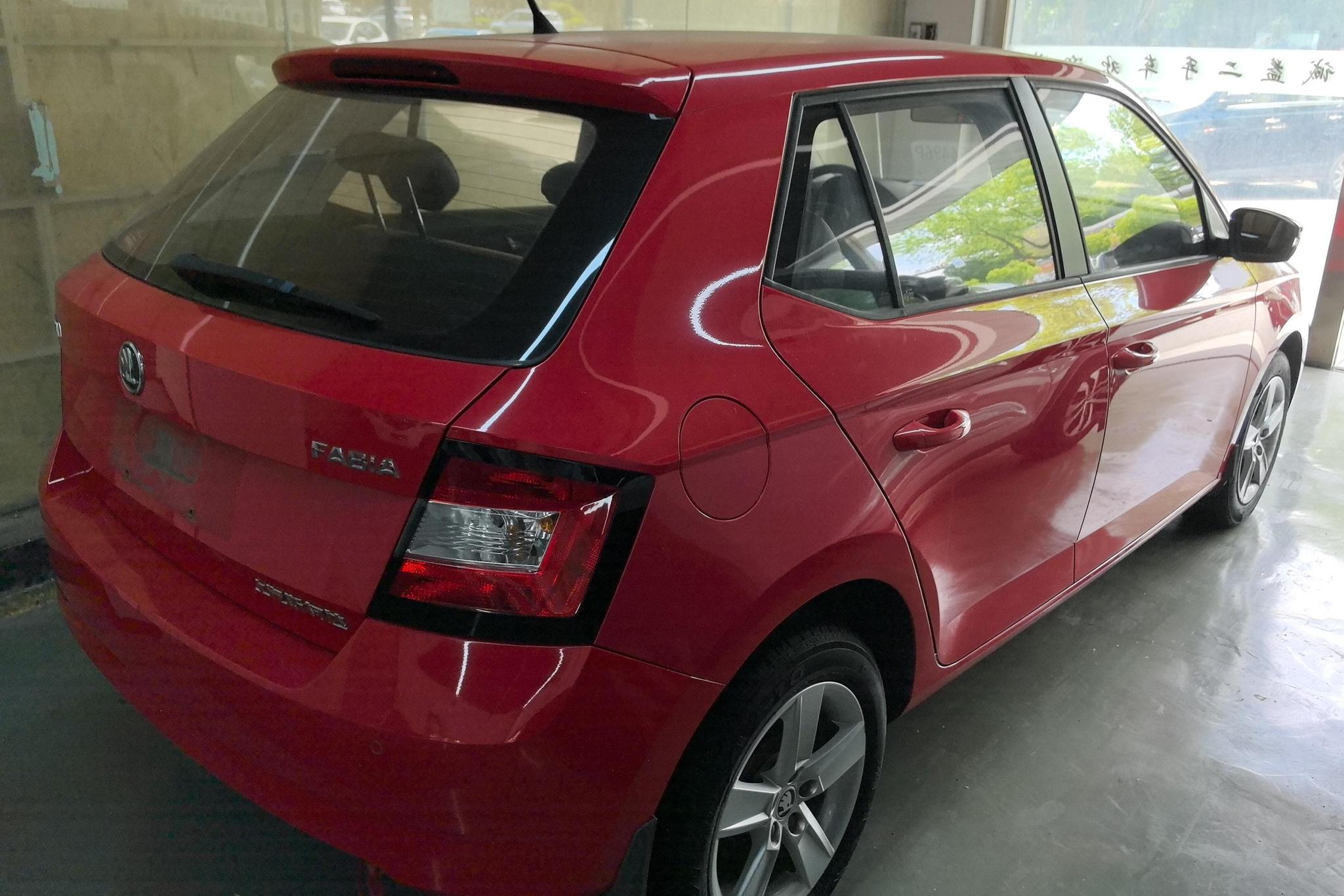 Skoda Fabia 2017 1.4L AT