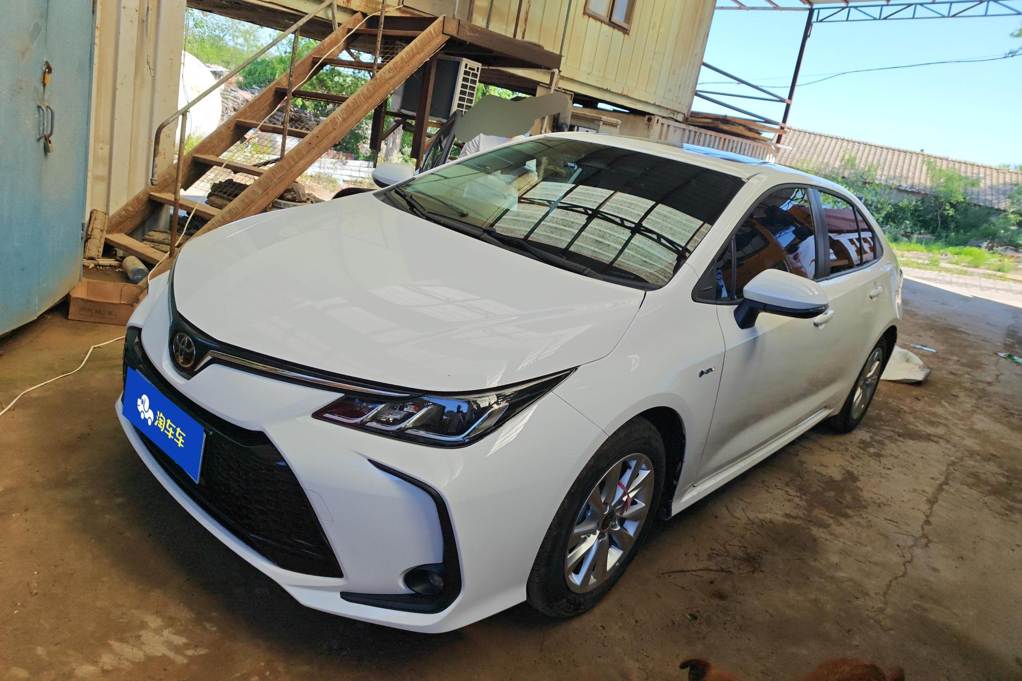 Toyota Corolla 2024 Белый из Китая, фото 2