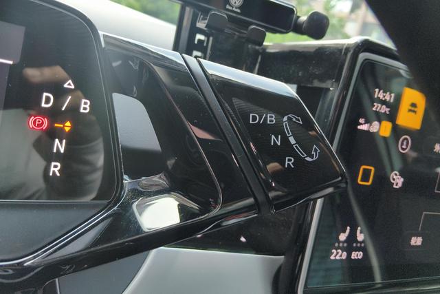 Volkswagen ID.6 CROZZ 2022 PRO — фото 11