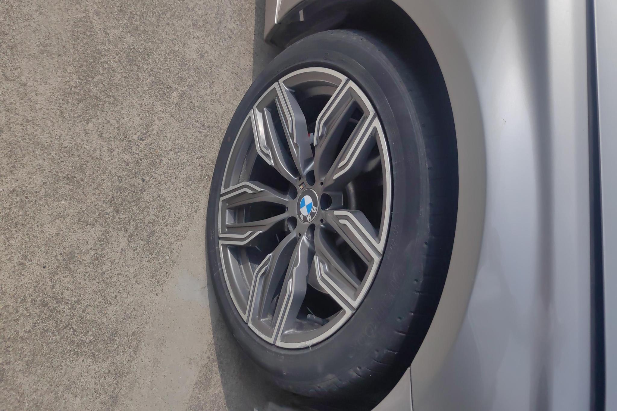 BMW 7 Series 7 2016 740Li Lead