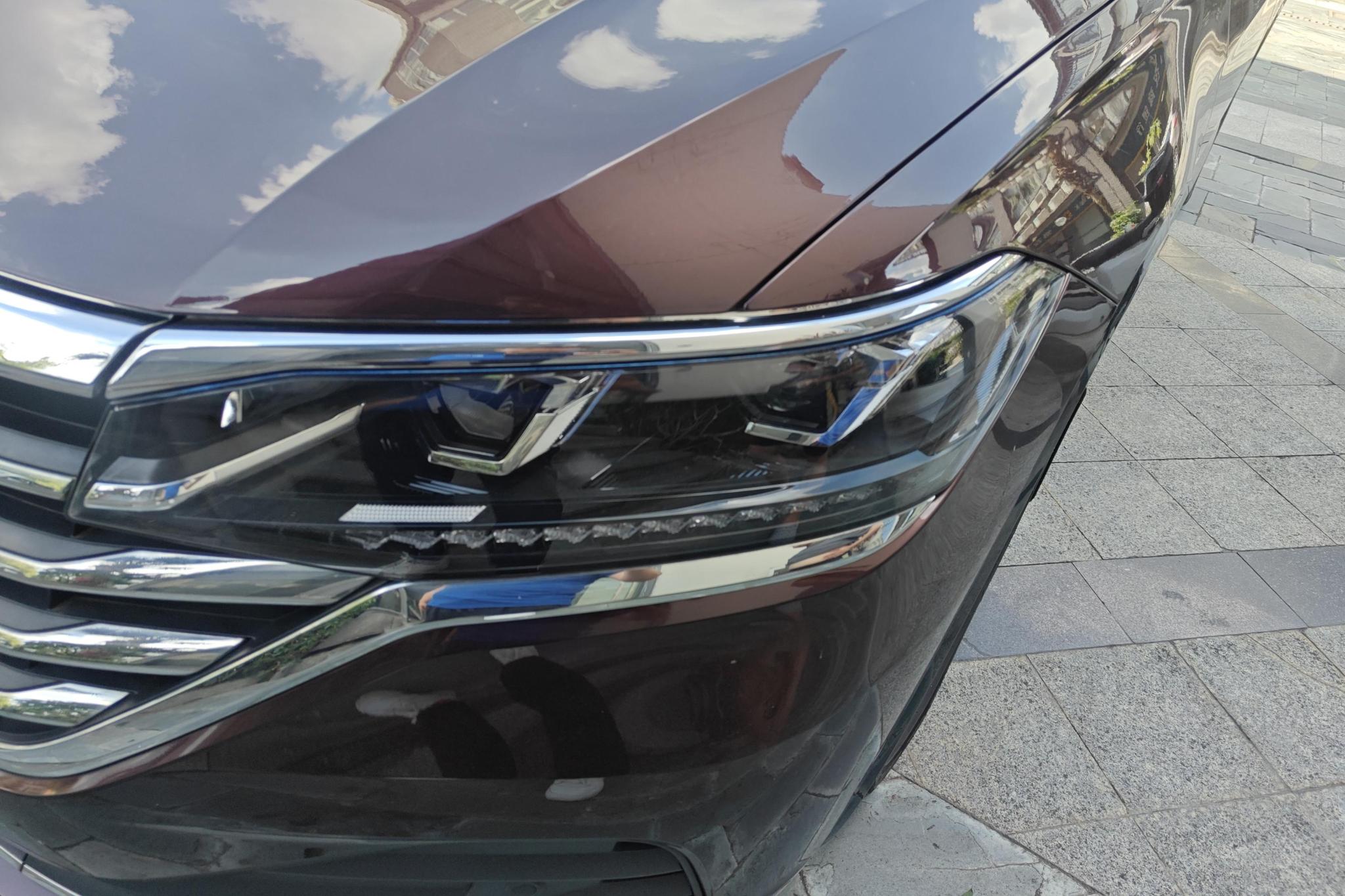 Volkswagen Viloran 2022 380TSI