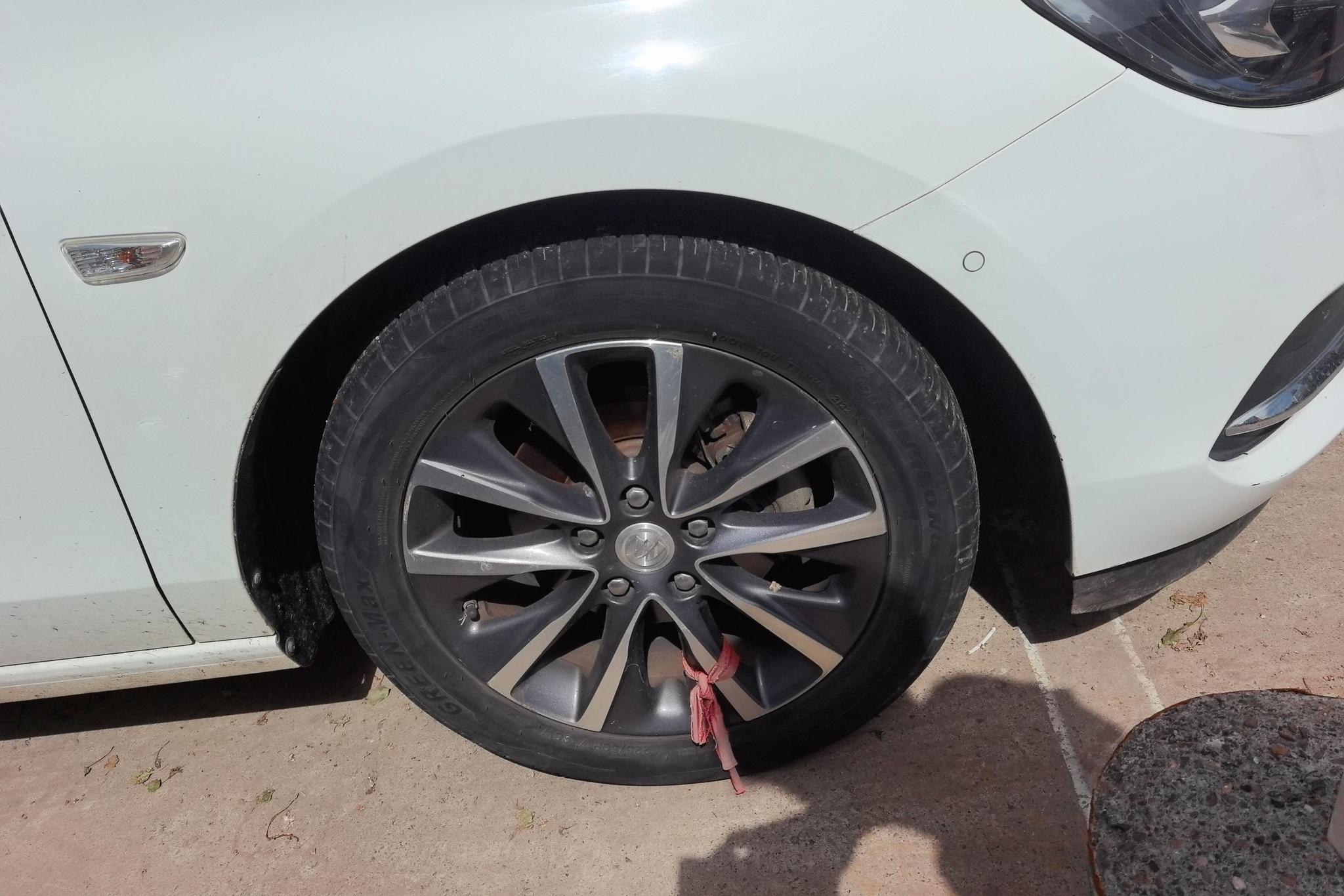 Buick GL6 2018 18T 6 мест Luxury
