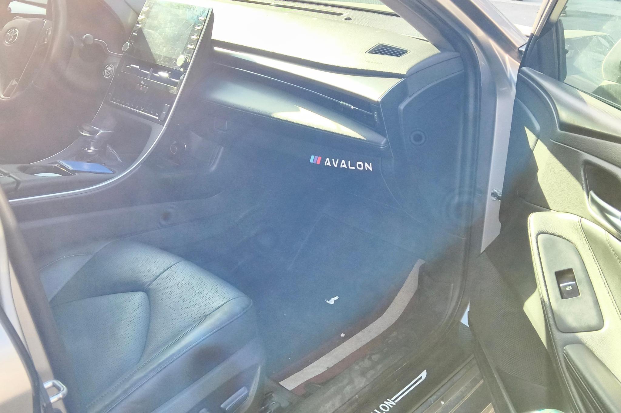 Toyota Avalon 2019 2.5L Luxury VI