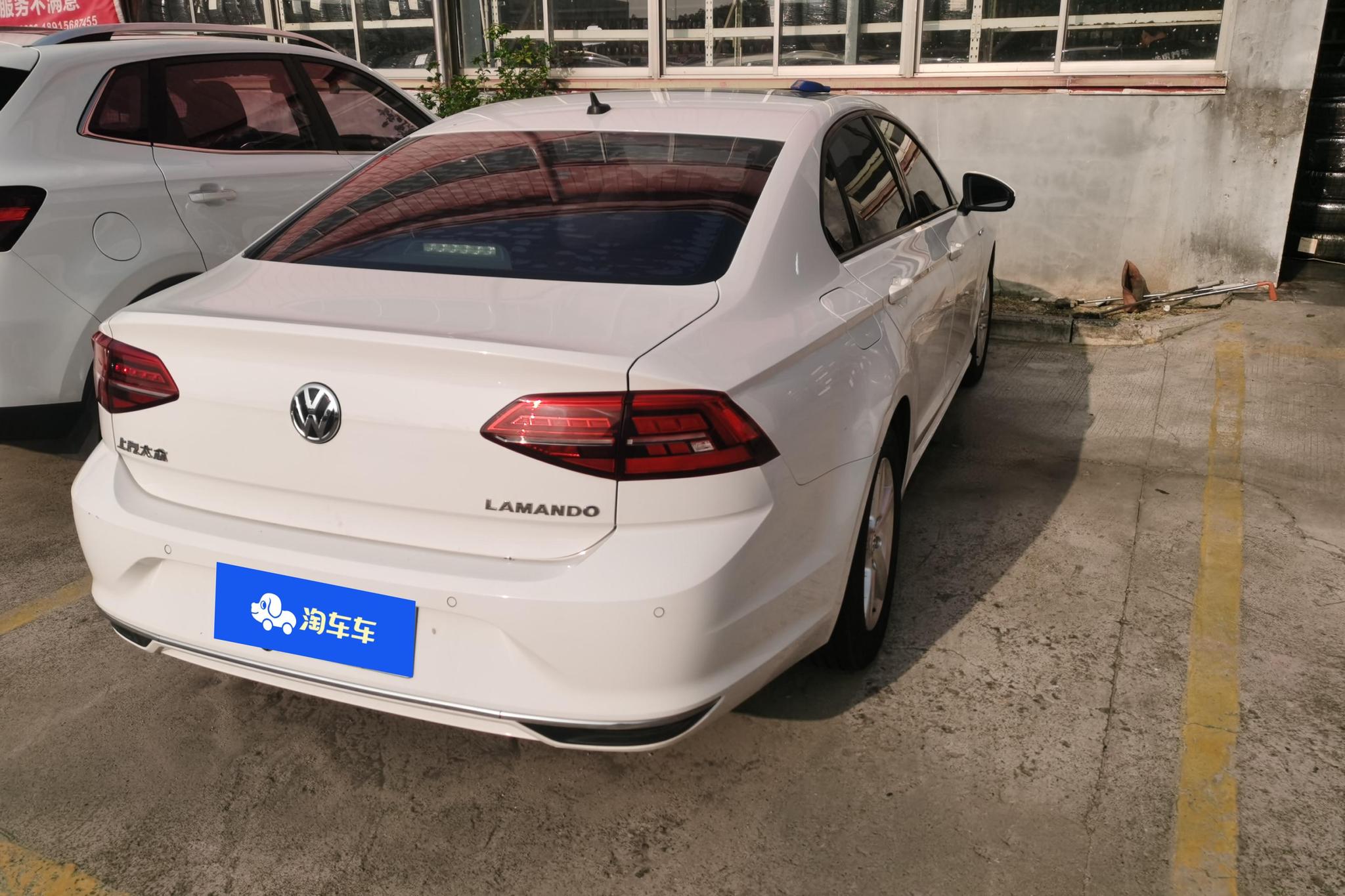 Volkswagen Lamando 2019 230TSI DSG VI