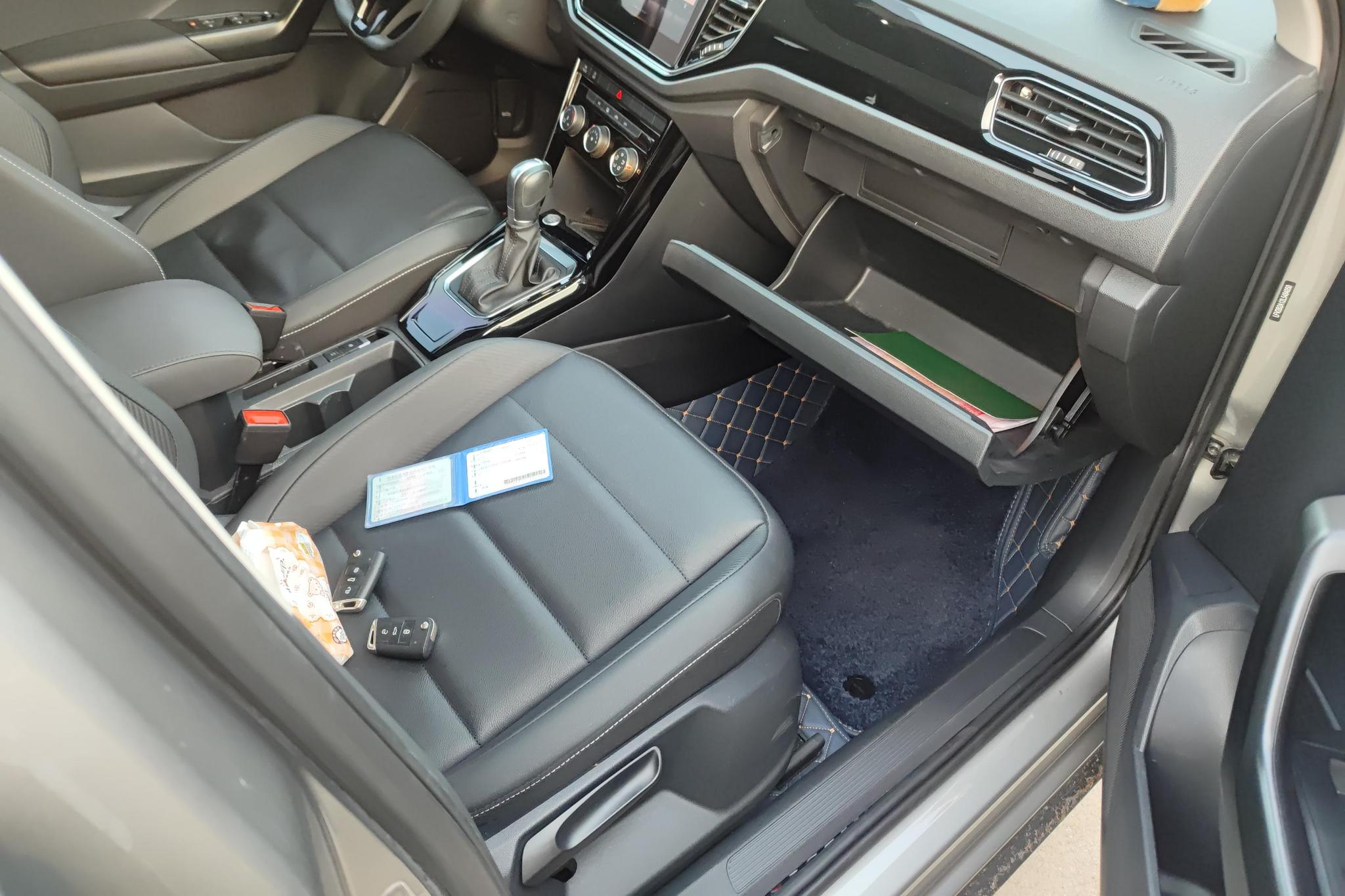Volkswagen T-Roc 2021 280TSI DSG Comfort Smart Connect