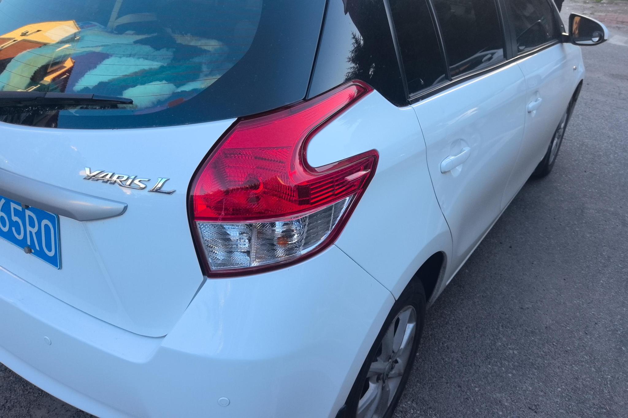 Toyota Yaris L Zhixuan YARIS L 2015 1.5E AT