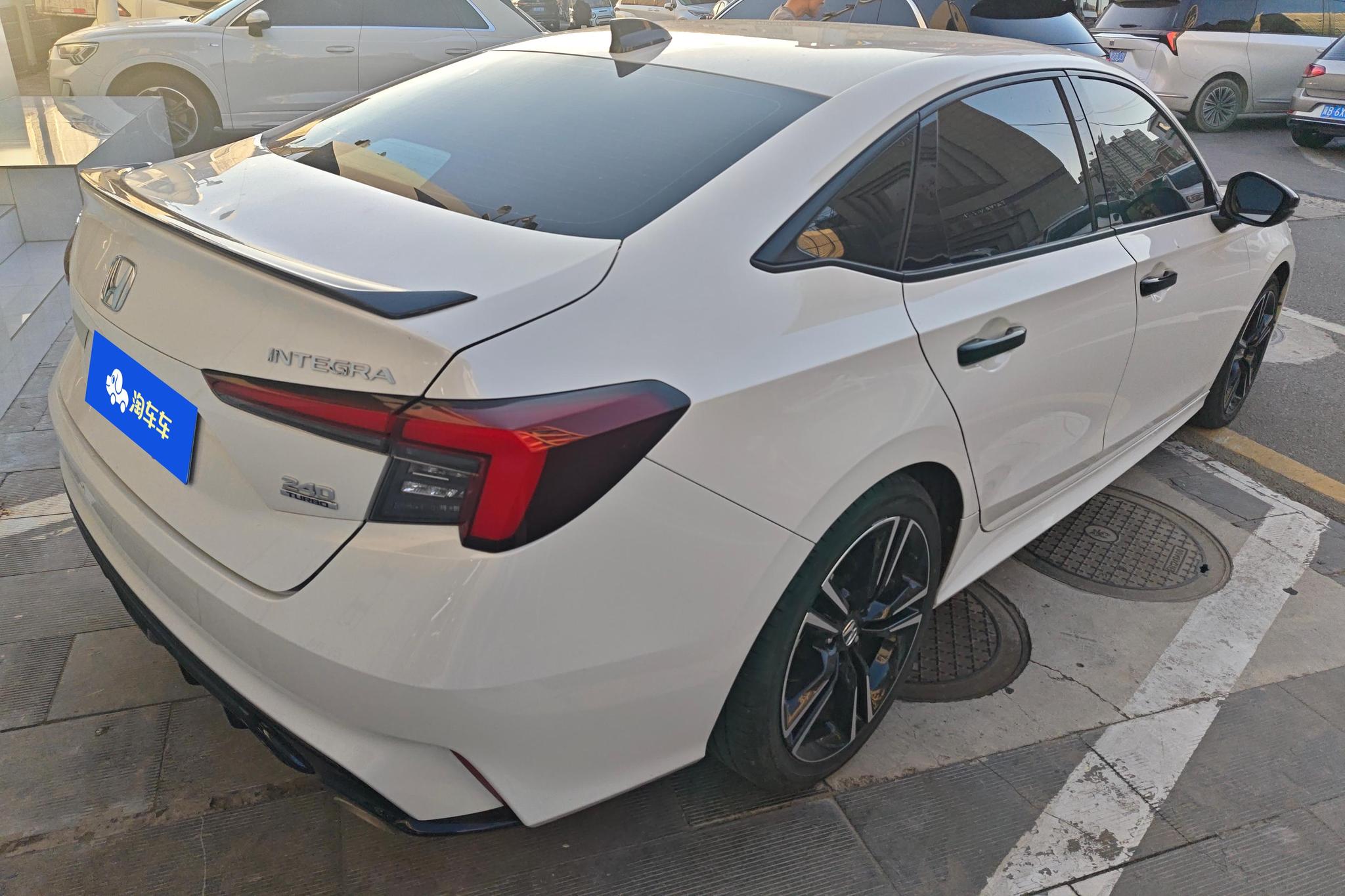 Honda Integra 2023 240TURBO CVT Luxury