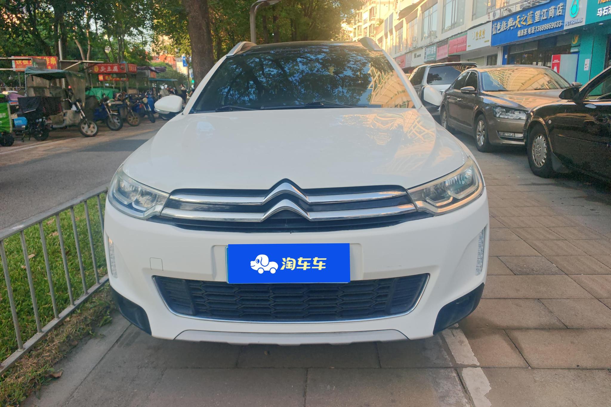 Citroen C3-XR 2015 1.6THP AT Flagship