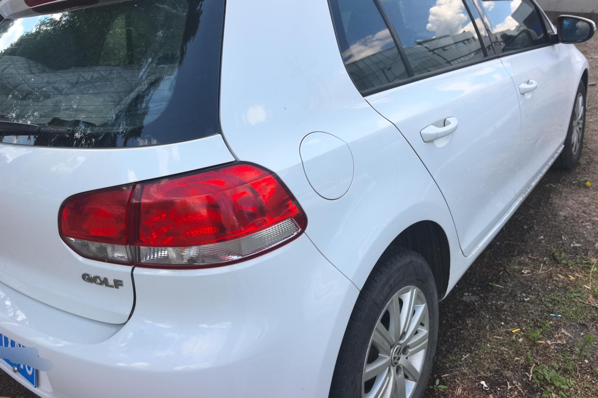 Volkswagen Golf 2012 1.6 MT Fashion