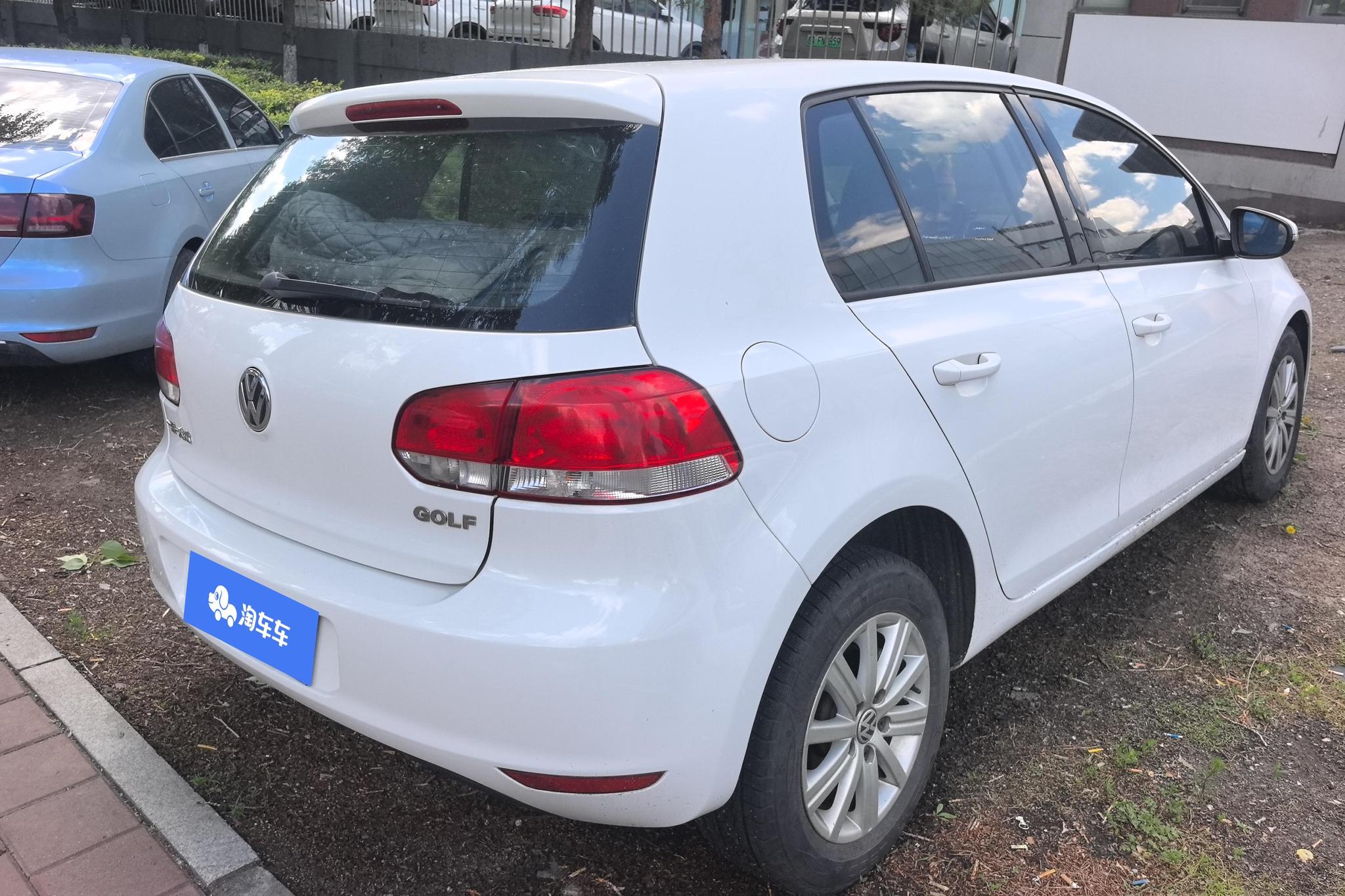 Volkswagen Golf 2012 1.6 MT Fashion