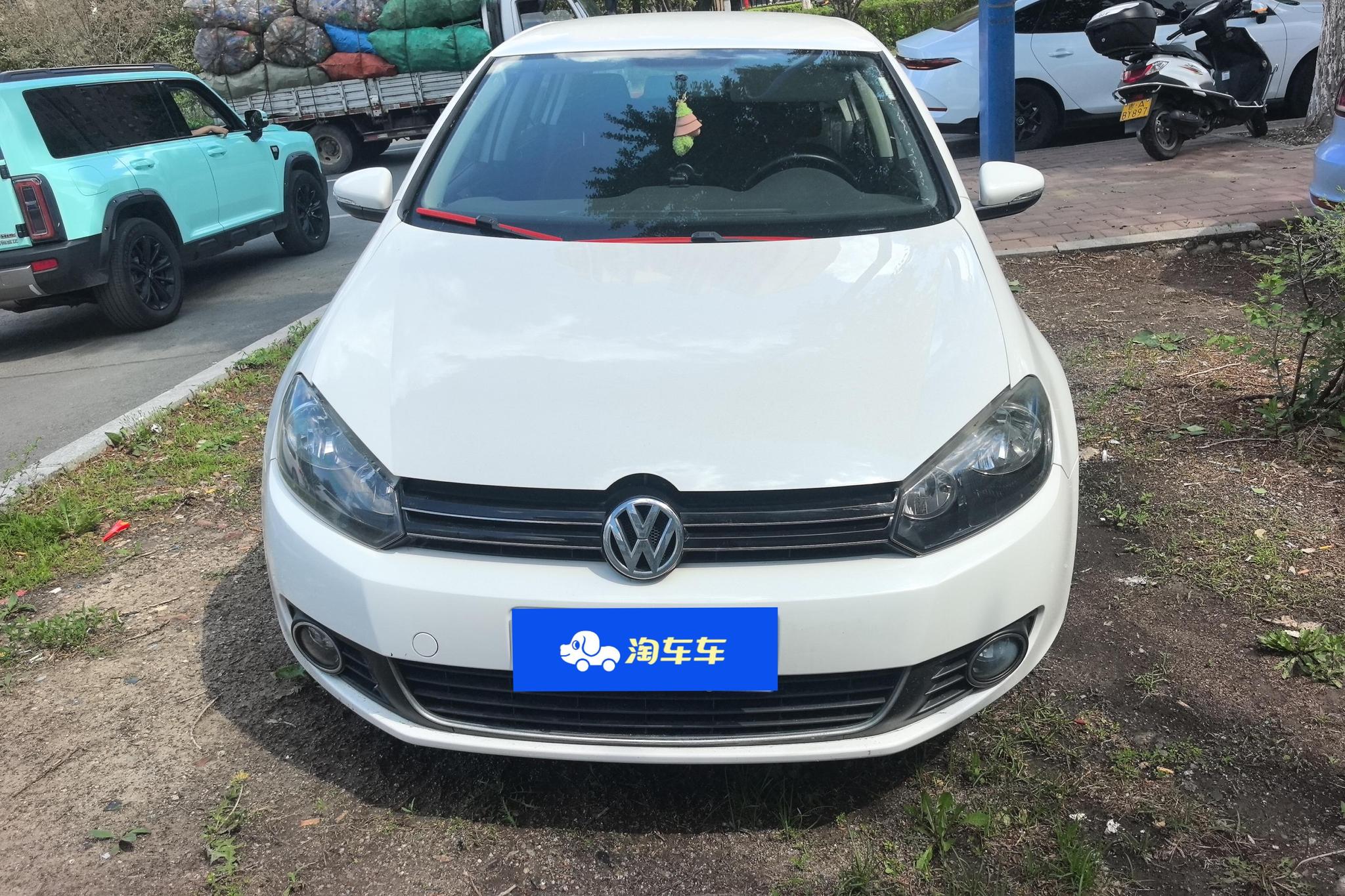 Volkswagen Golf 2012 1.6 MT Fashion