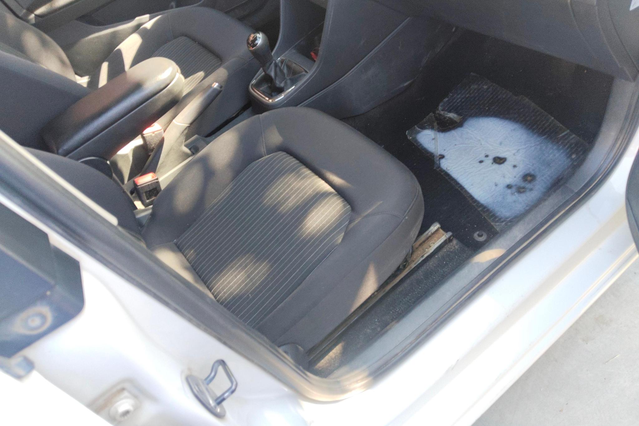 Volkswagen Jetta 2013 1.4L MT Fashion