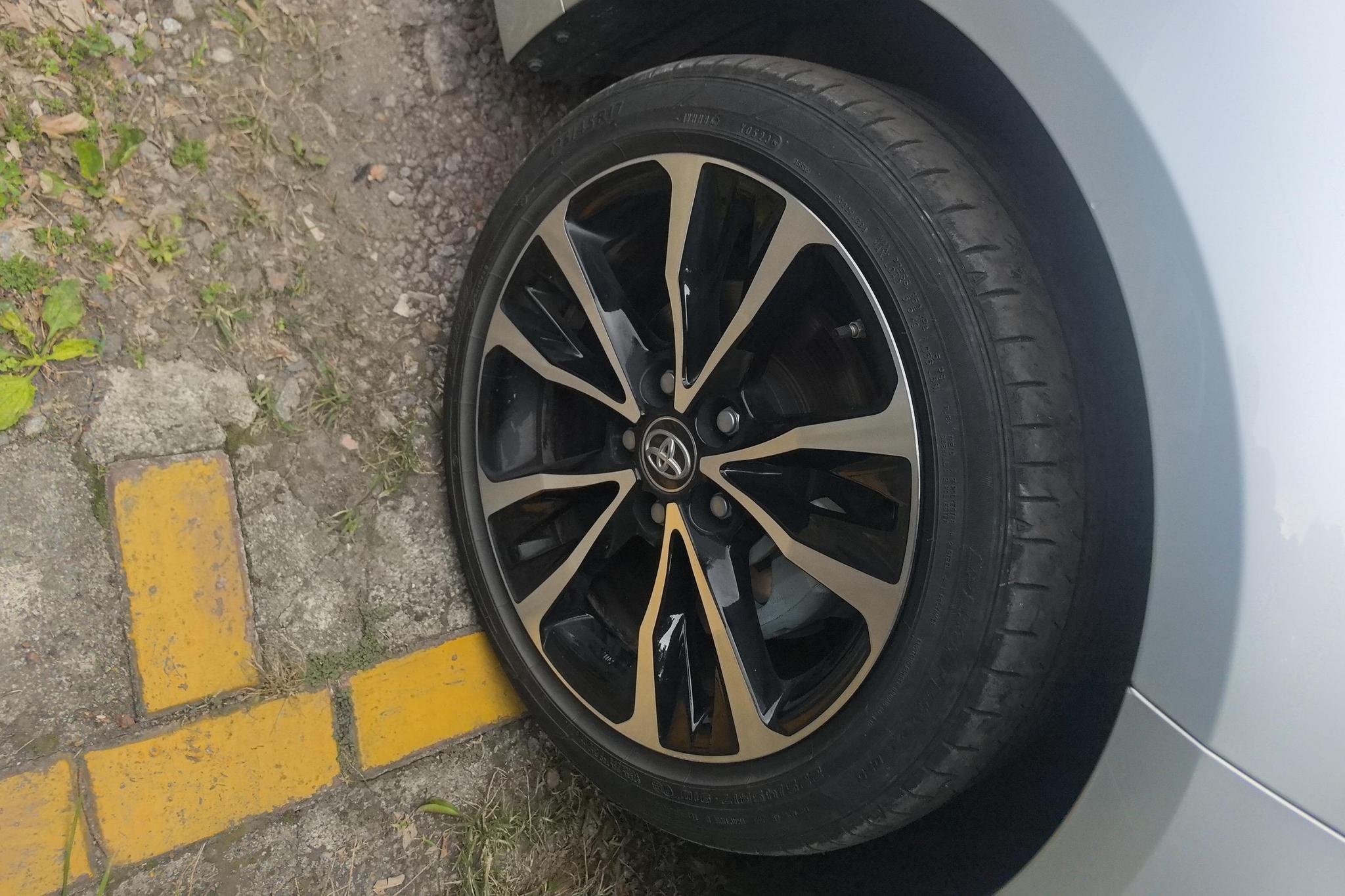 Toyota Corolla Levin 2022 1.8H E-CVT Sport