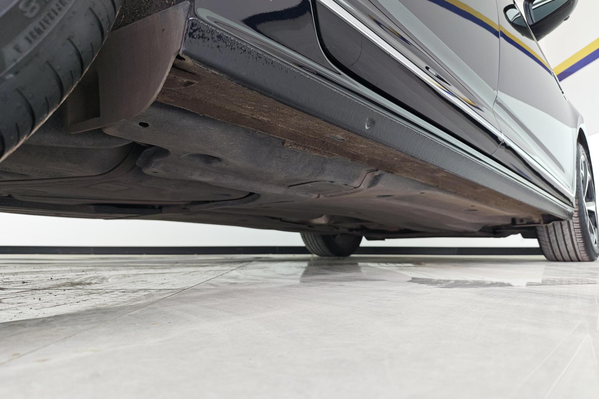 Volkswagen Passat 2023 330TSI Luxury