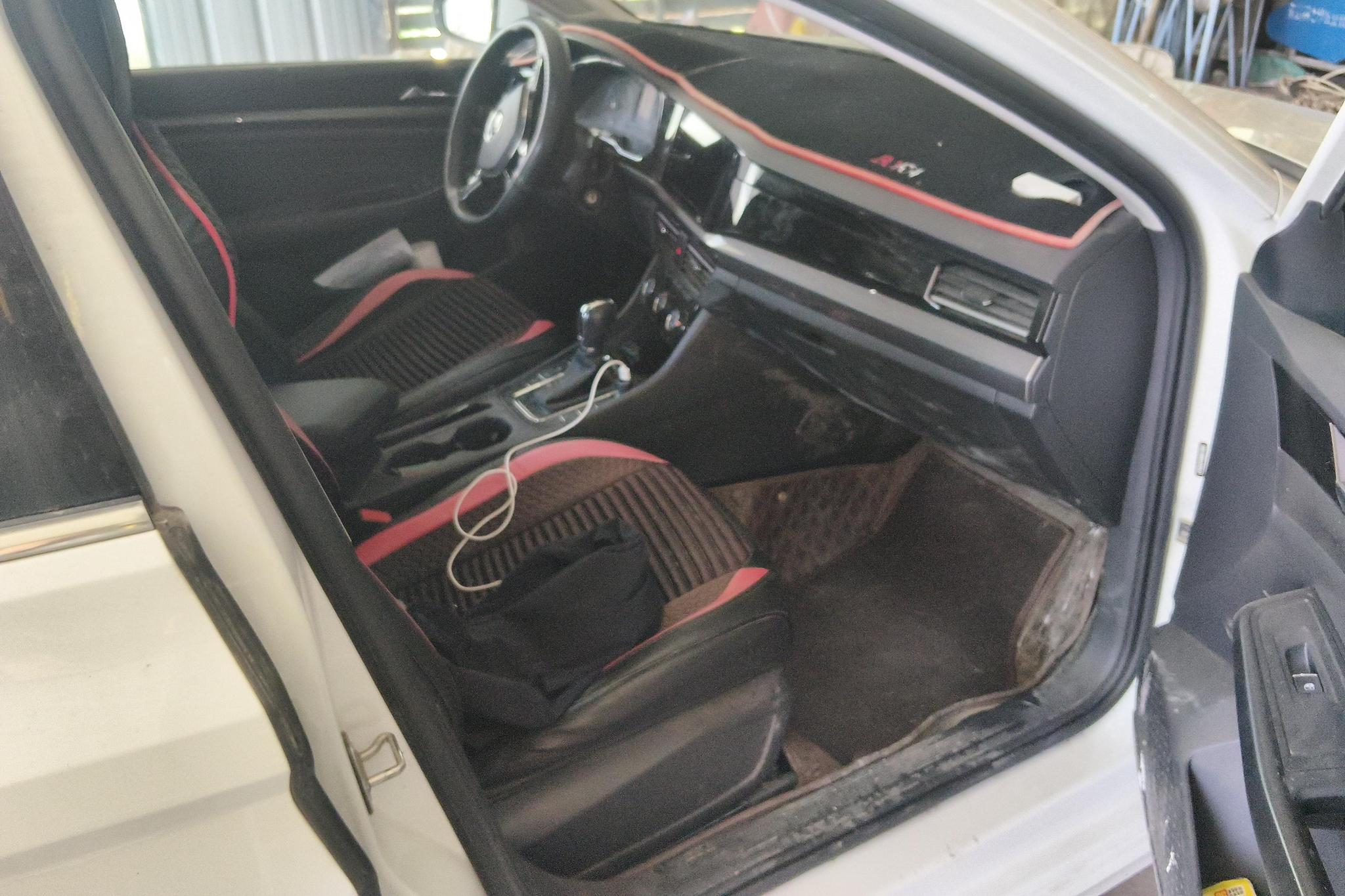 Volkswagen Bora 2021 1.5L AT Comfort Smart Connect