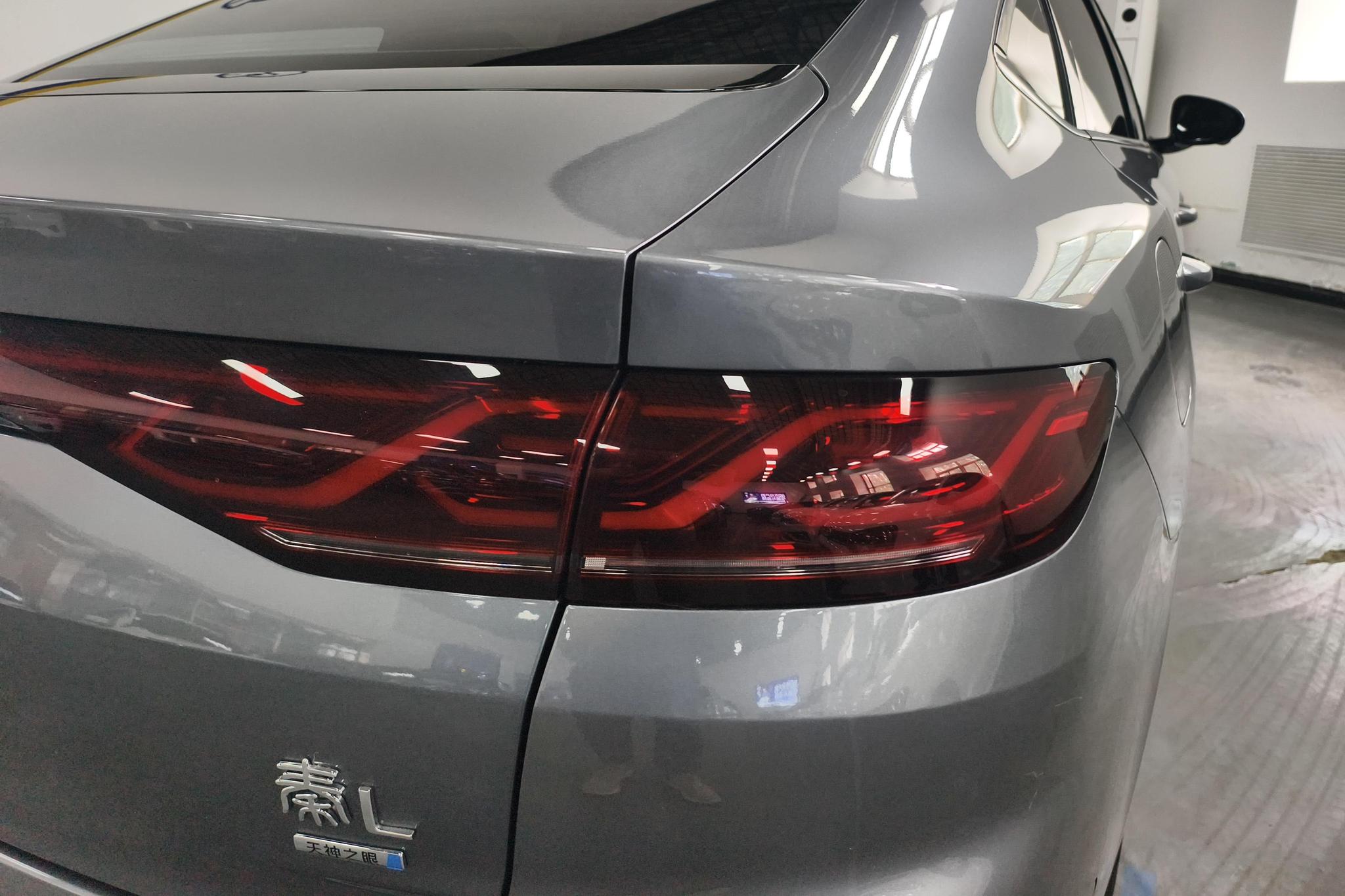 BYD Qin L L DM 2025 Smart Drive DM-i 80KM Lead