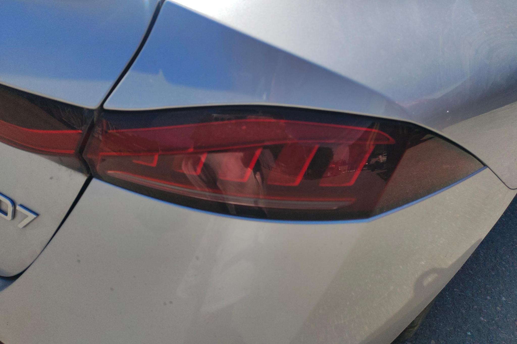 Roewe D7 DMH 2025 125 Champion