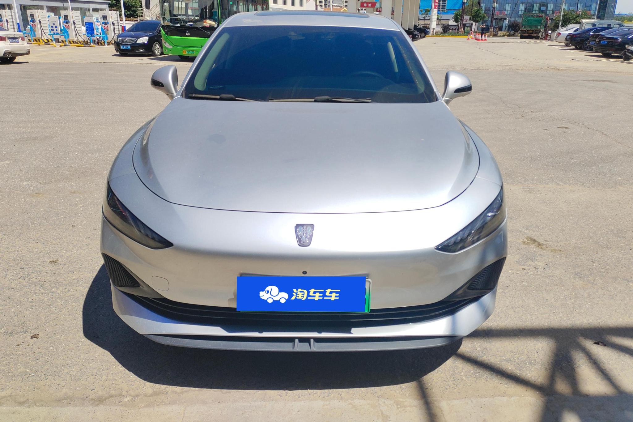 Roewe D7 DMH 2025 125 Champion